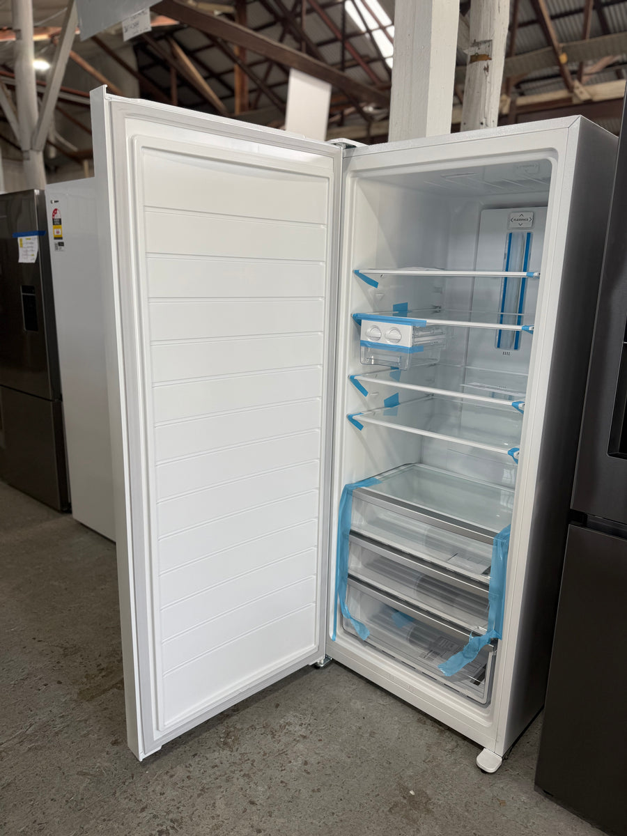 Factory second Westinghouse 388 L Vertical Freezer – Model WFB4204WC - Second Hand Appliances Geebung