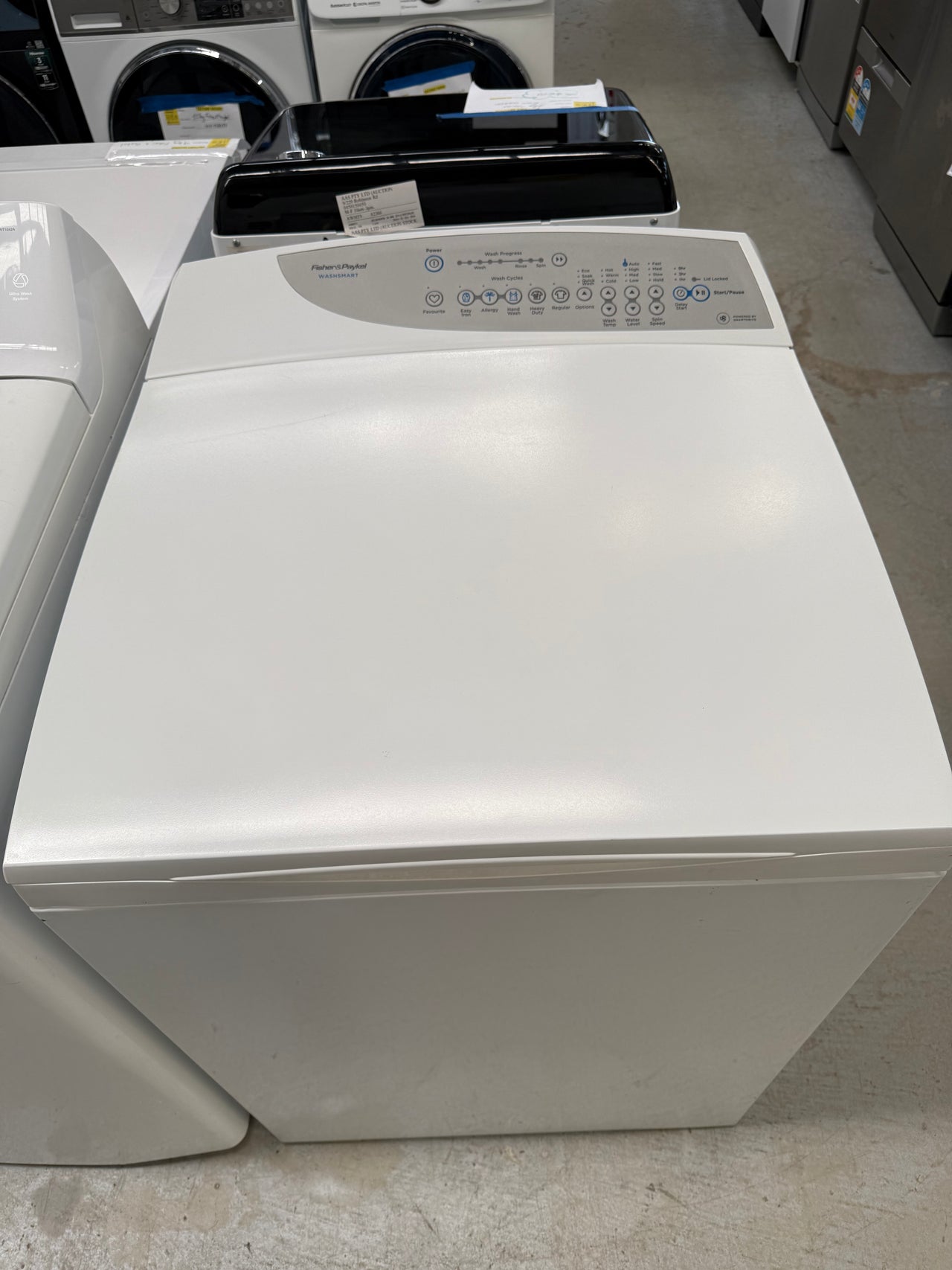 Second hand Fisher & Paykel WA80T65GW1 8kg Top Load Washing Machine Model Number: WA80T65GW1