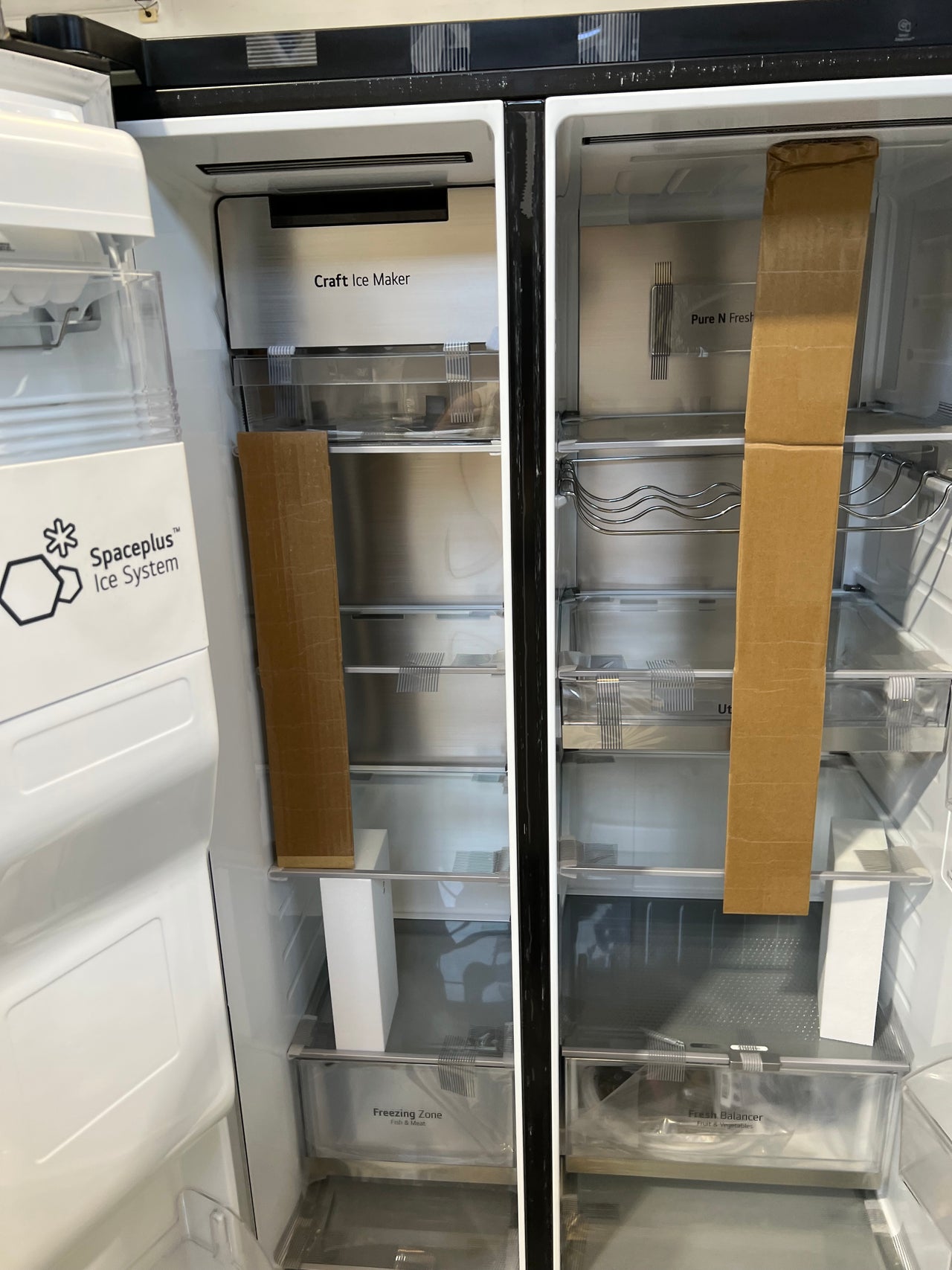 Factory second 635L LG side by side /InstaView/Matte Black GSV635MBLC