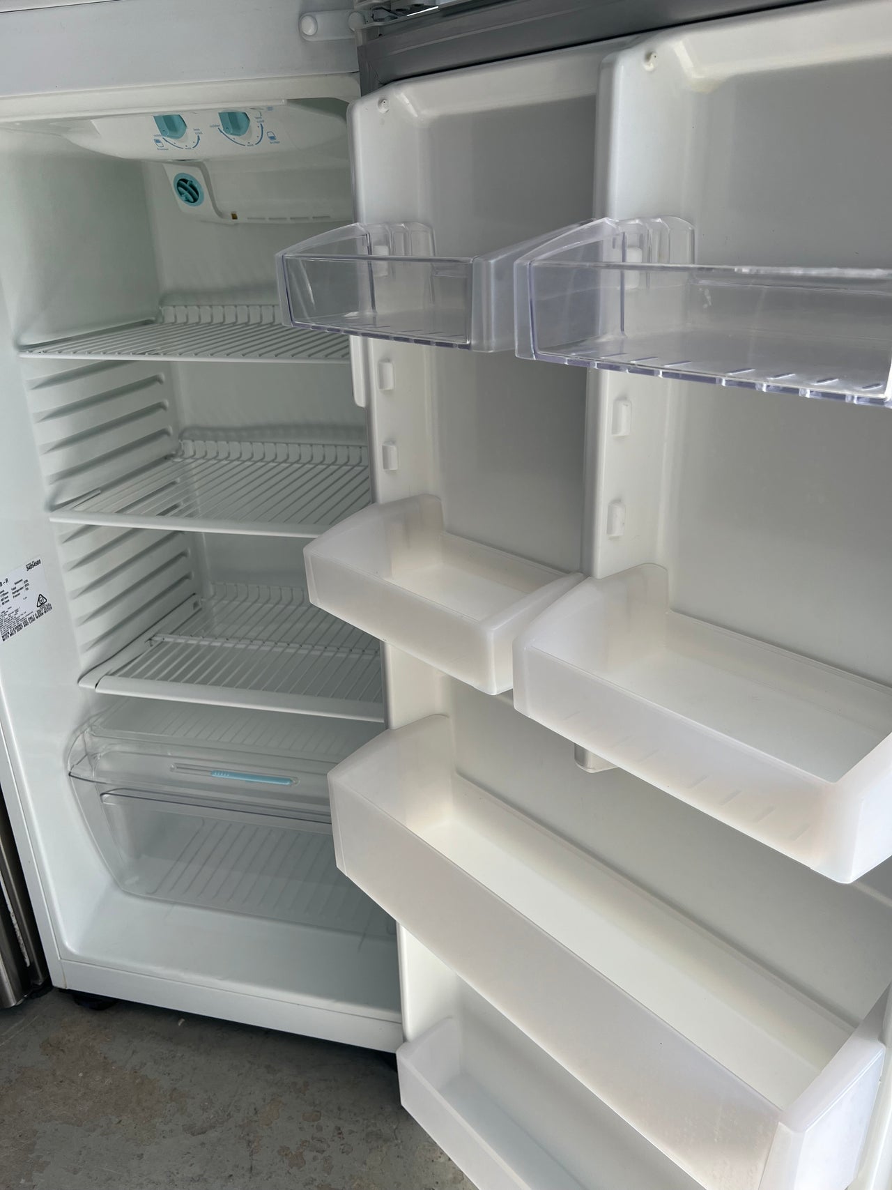 Second hand 328l Simpson top mounted refrigerator SR330BR - Second Hand Appliances Geebung