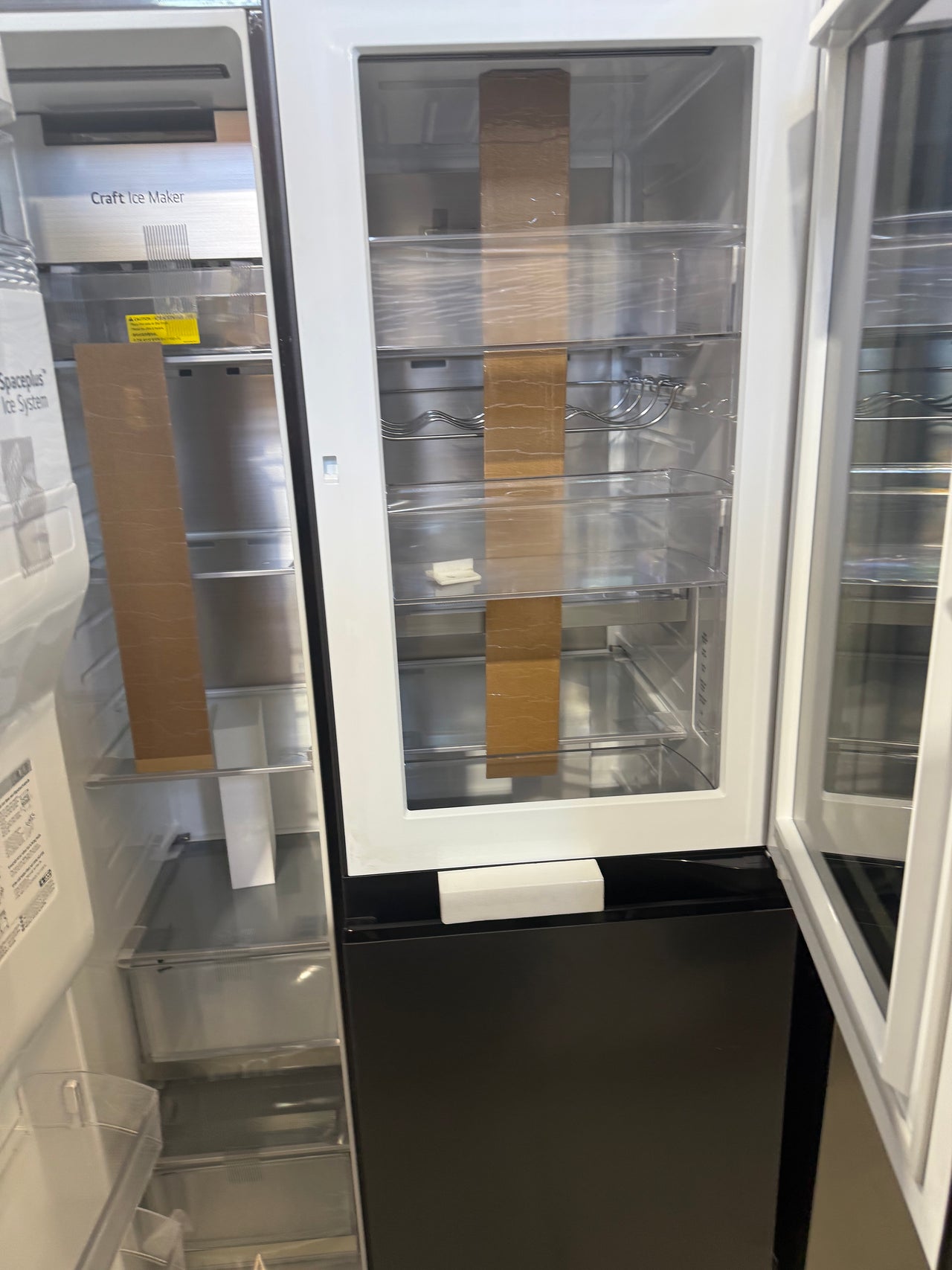 Factory second LG 635L InstaView Side-by-Side Refrigerator GS-V600MBLC - Second Hand Appliances Geebung