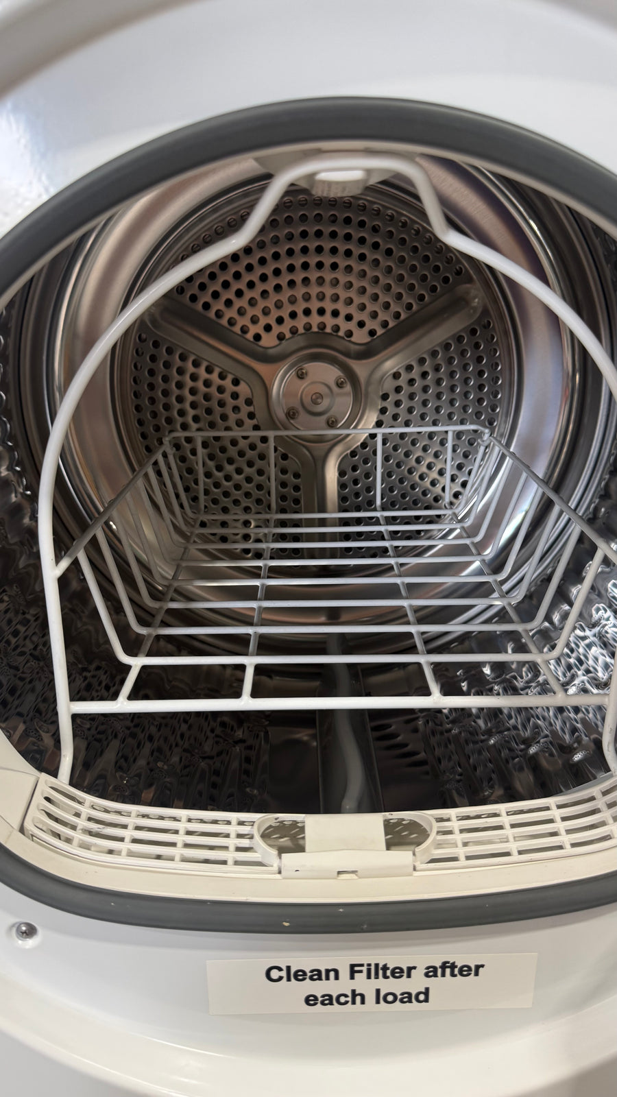 Factory second Fisher & Paykel 8kg Condenser Dryer – DE8060P1