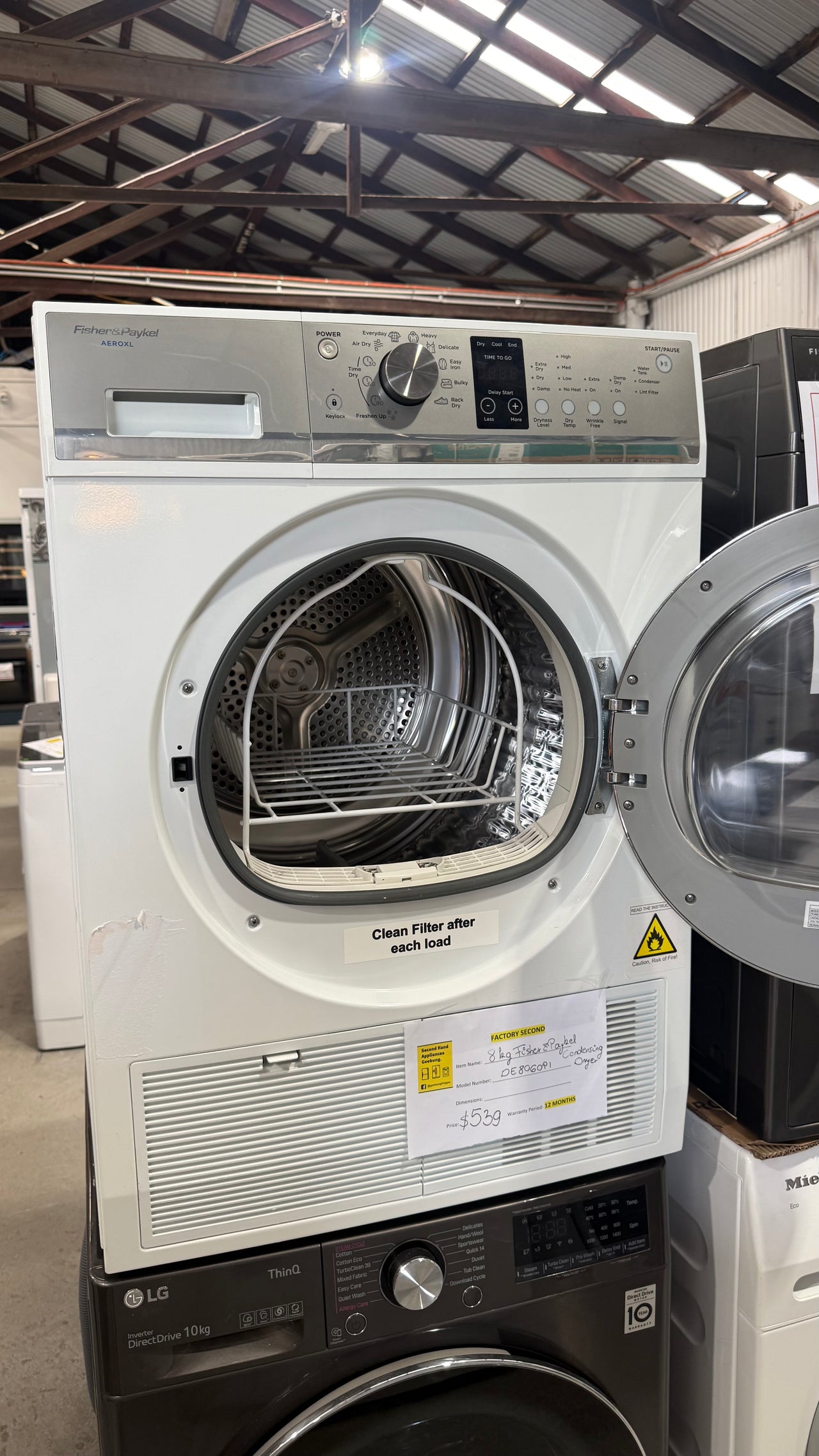 Factory second Fisher & Paykel 8kg Condenser Dryer – DE8060P1