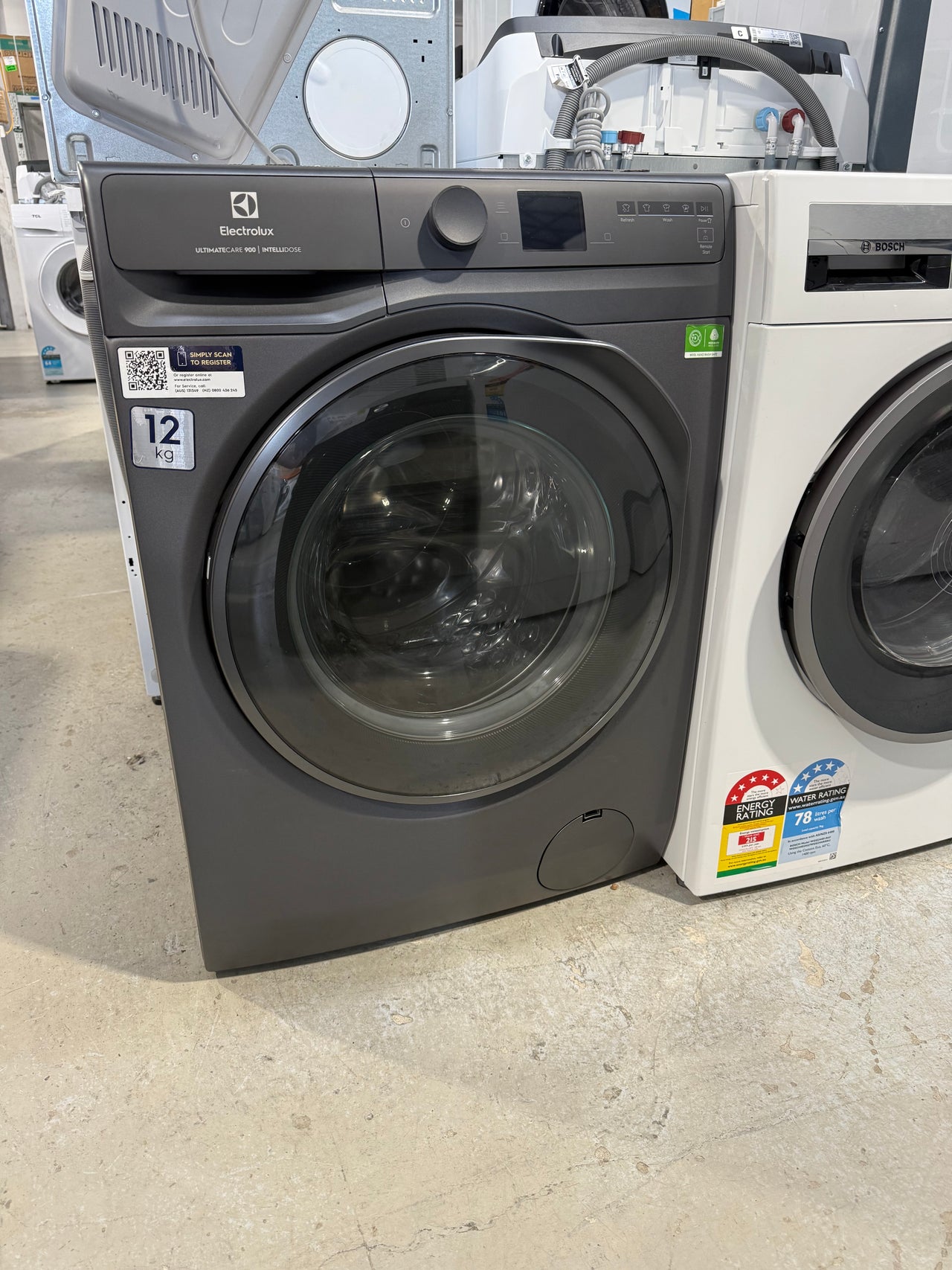 Factory second Electrolux 12 kg UltimateCare 900 Front Load Washing Machine – Model: EWF1242R9SC (Dark Onyx)