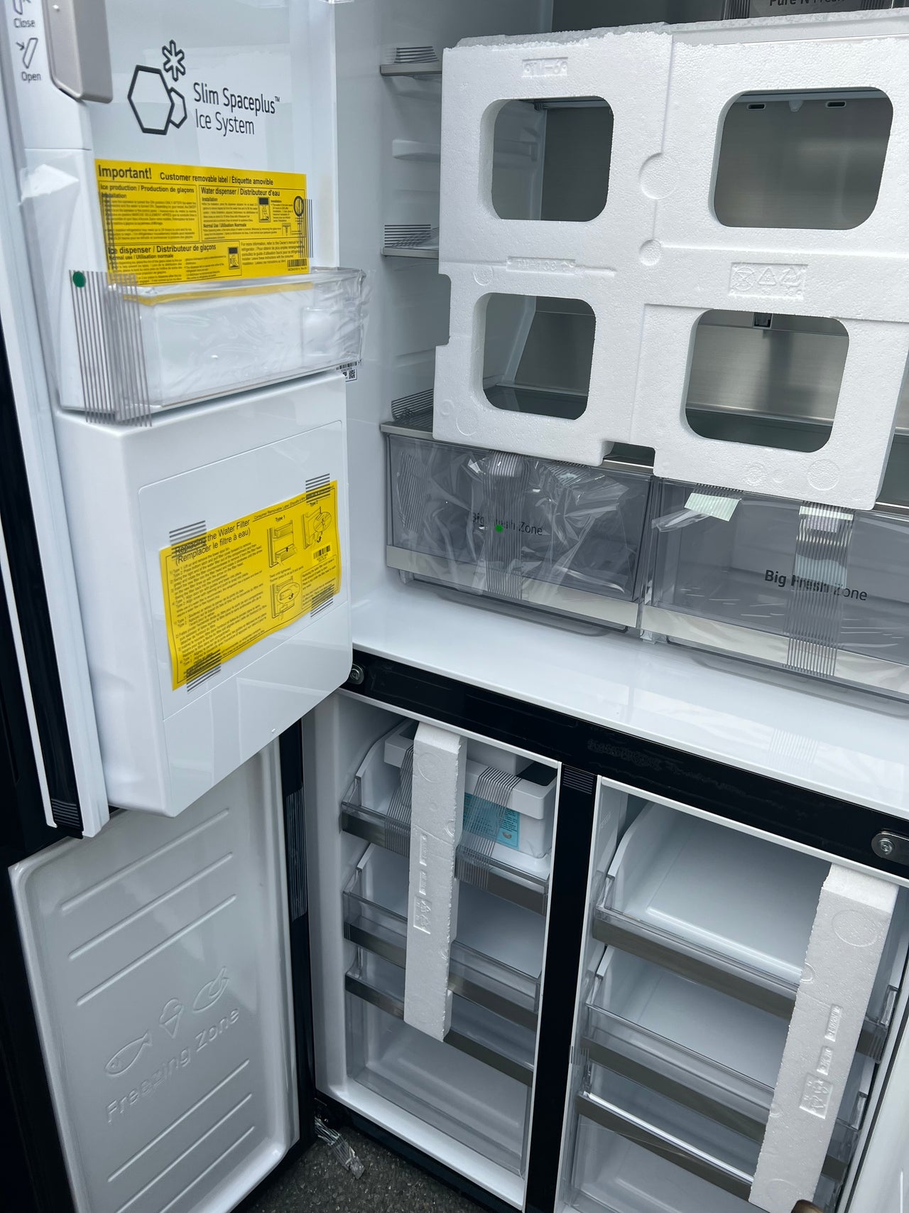 Transportation damaged LG 508L InstaView Refrigerator Model:GF-V570MBLC - Second Hand Appliances Geebung