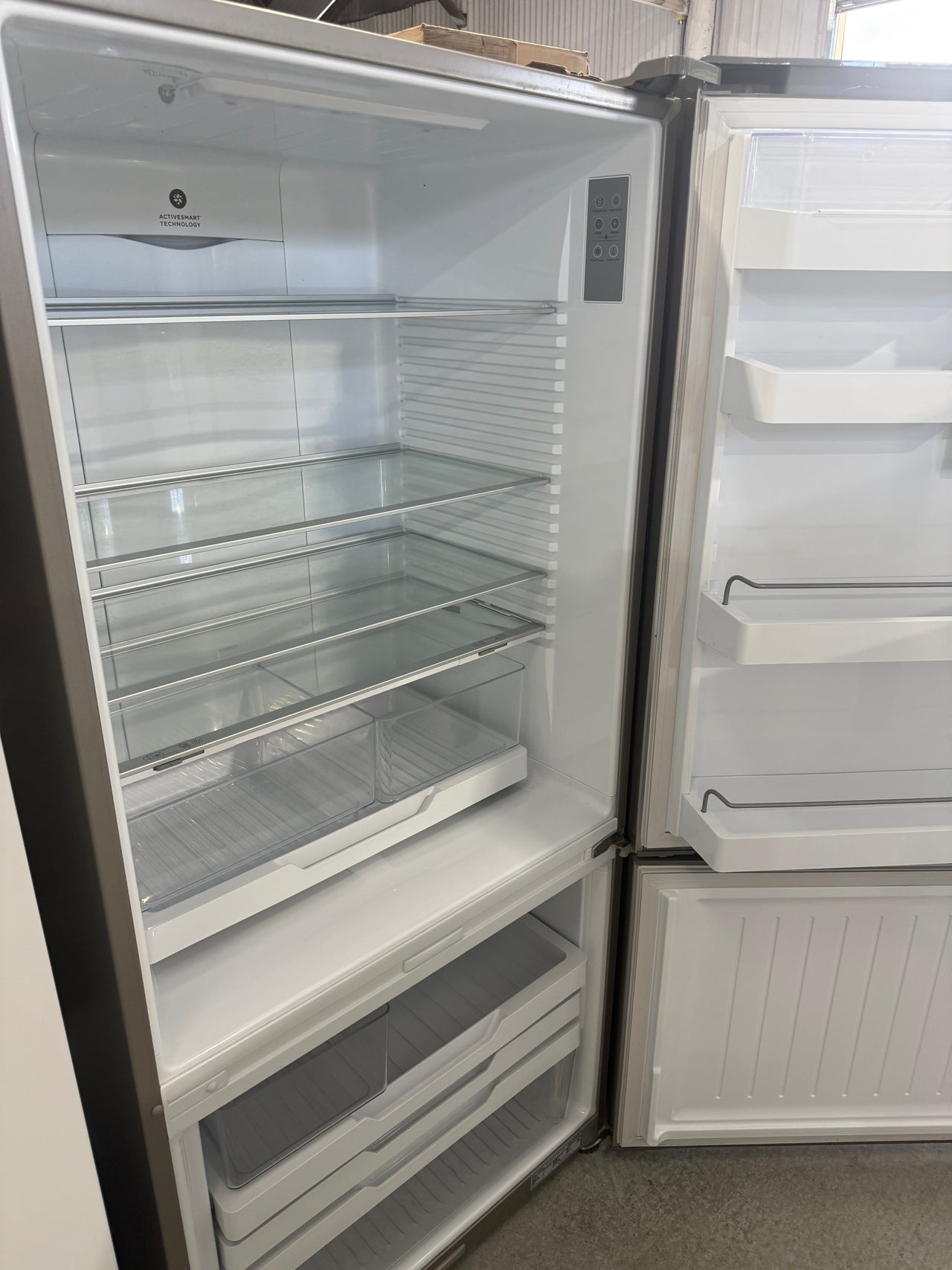 Second hand Fisher & Paykel 494 L Series 5 Bottom-Mount Refrigerator – RF522BRPX6 - Second Hand Appliances Geebung