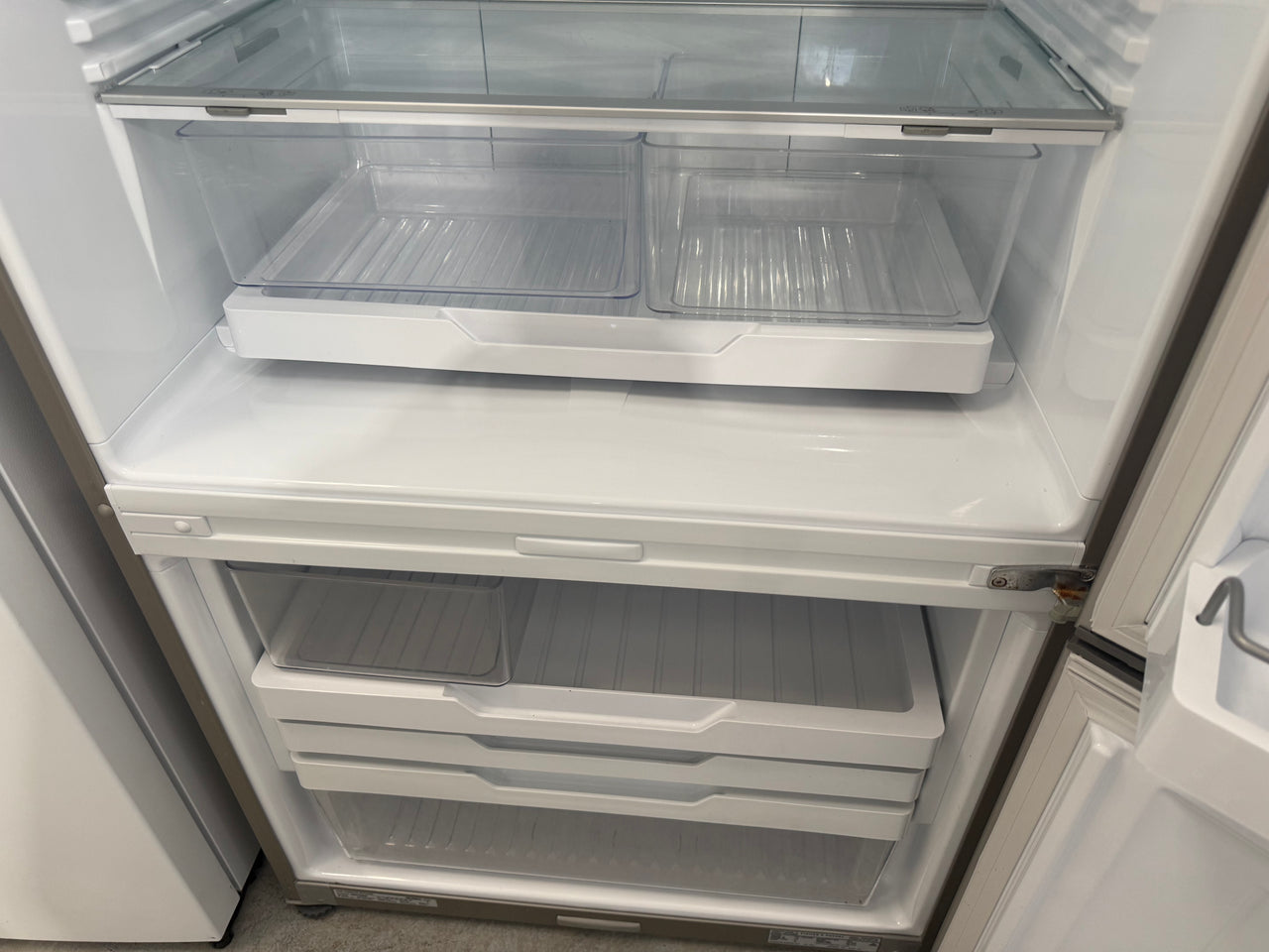 Second hand Fisher & Paykel 494 L Series 5 Bottom-Mount Refrigerator – RF522BRPX6 - Second Hand Appliances Geebung