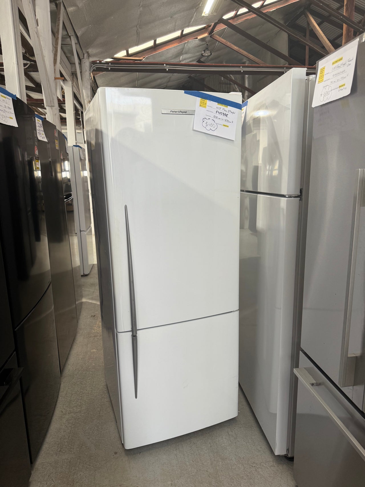 Second hand Fisher & Paykel E402BRE4 – 403L Bottom-Mount Fridge