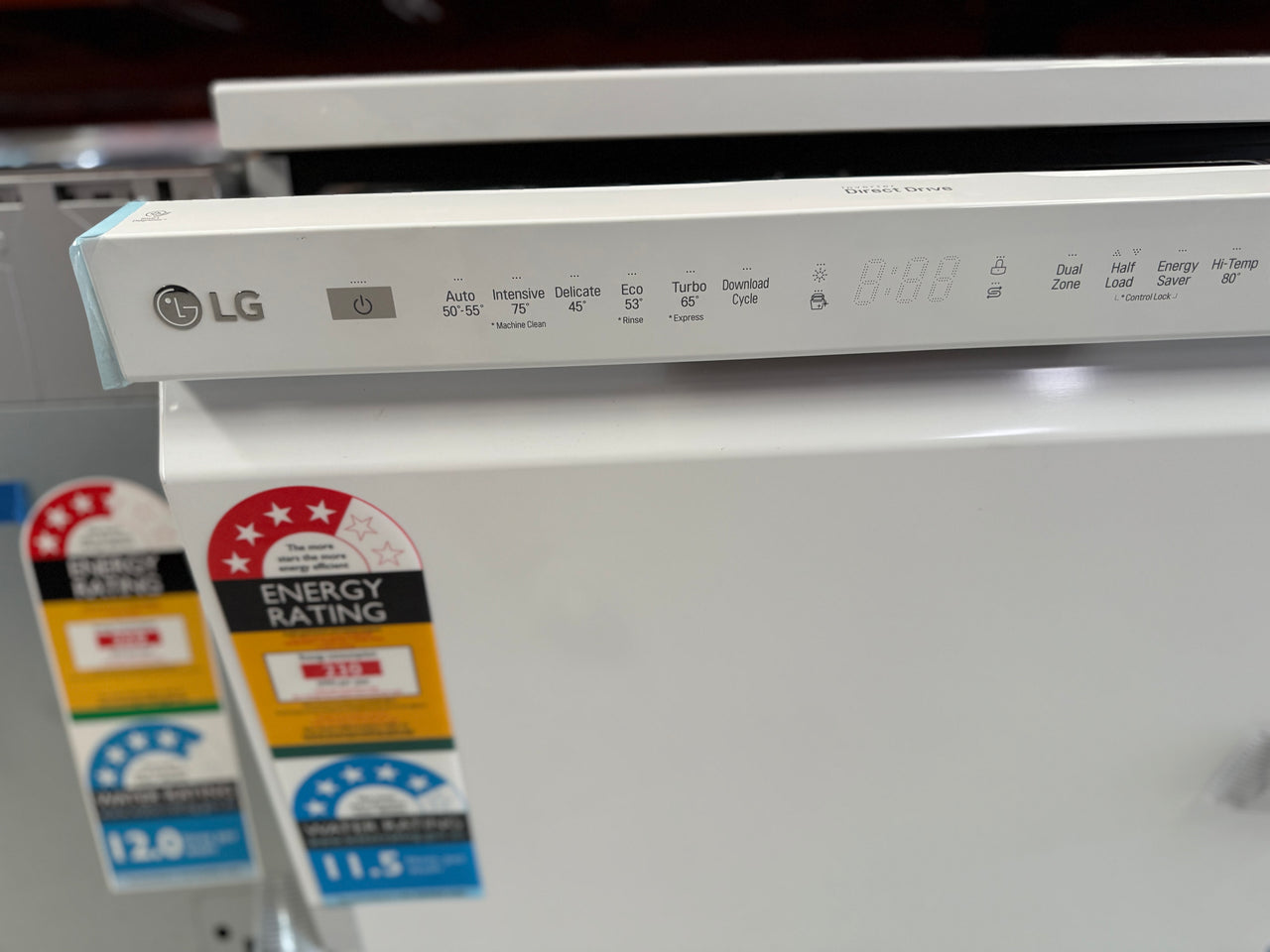 Transportation damaged LG 14 Place QuadWash®Dishwasher in White Finish - Free Standing XD5B14WH