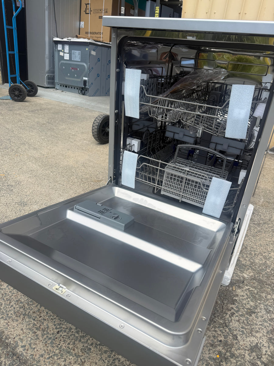 Transportation damaged Omega 60cm Freestanding Dishwasher – Stainless Steel | ODWF6012XCOM