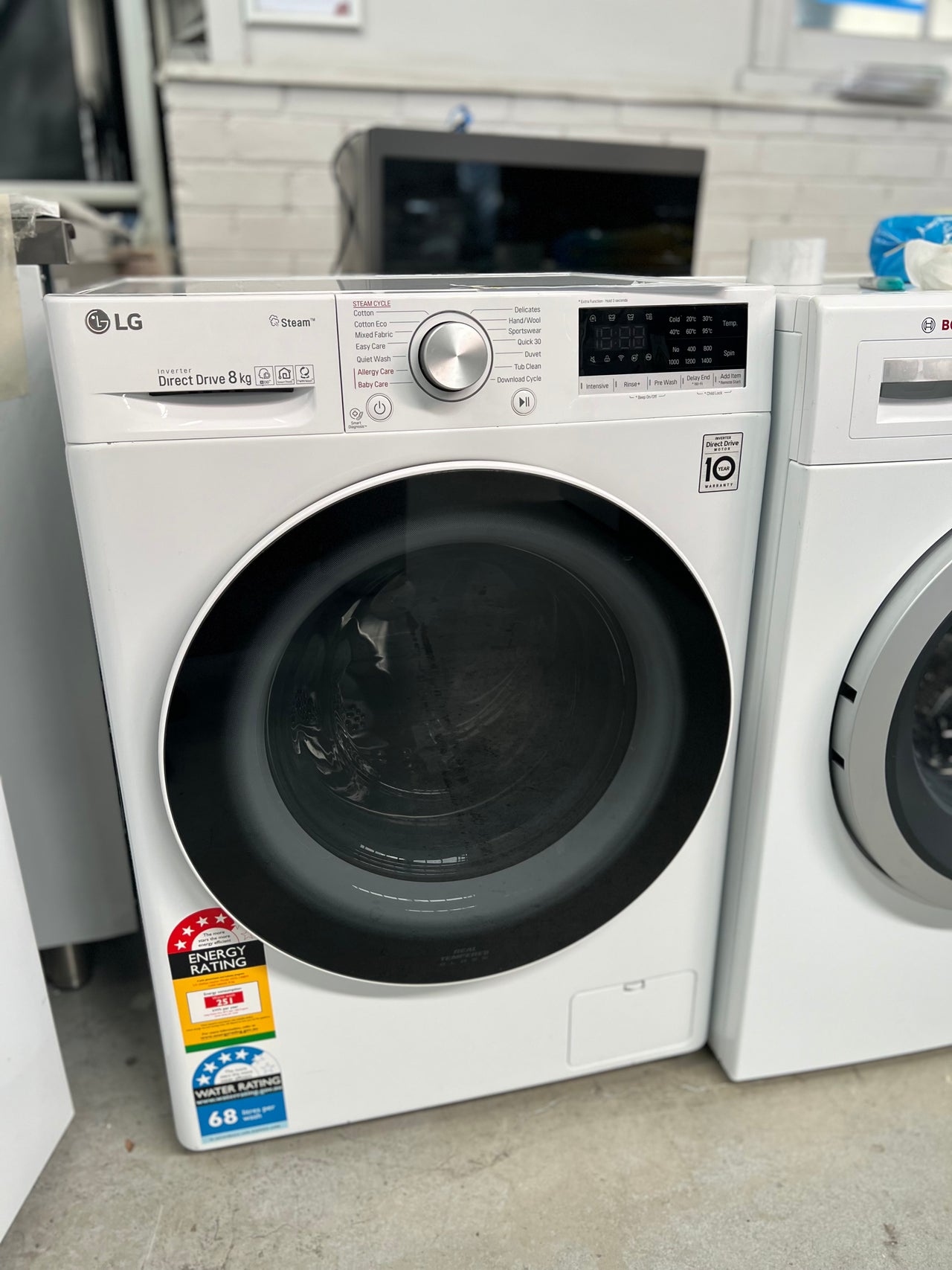 Second hand LG 8kg Series 5 Front Load Washing Machine Model: WV5-1408W - Second Hand Appliances Geebung