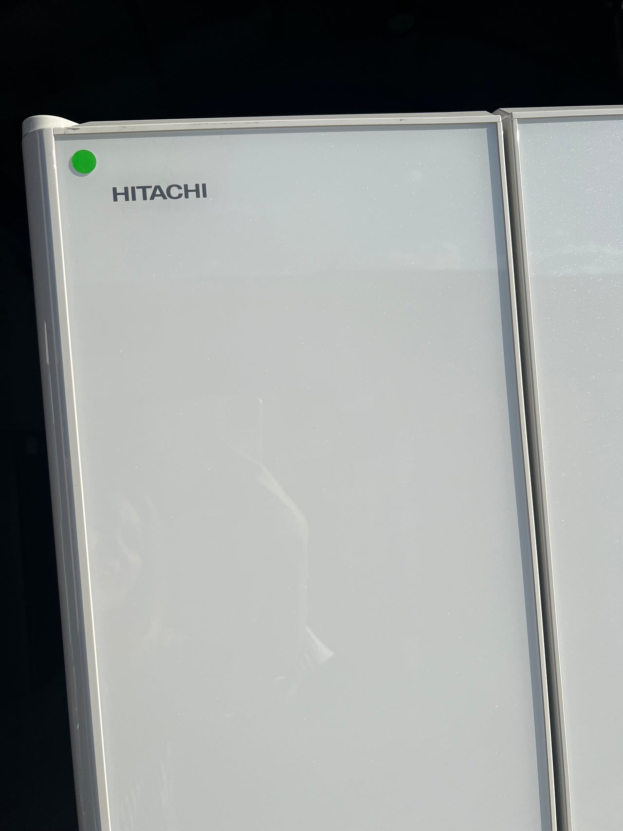 Factory second Hitachi 670Ltr Crystal White finish with 4 STAR Energy Star Rating RWX670KAXW - Second Hand Appliances Geebung