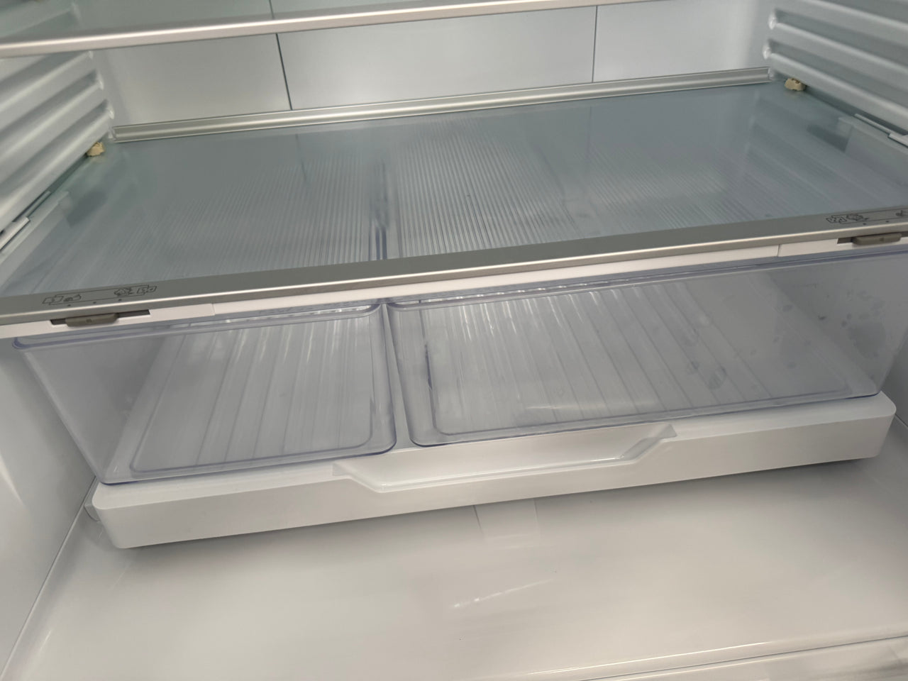 Factory second Fisher&Paykel 487L French Door Fridge Model:RF522ADX5