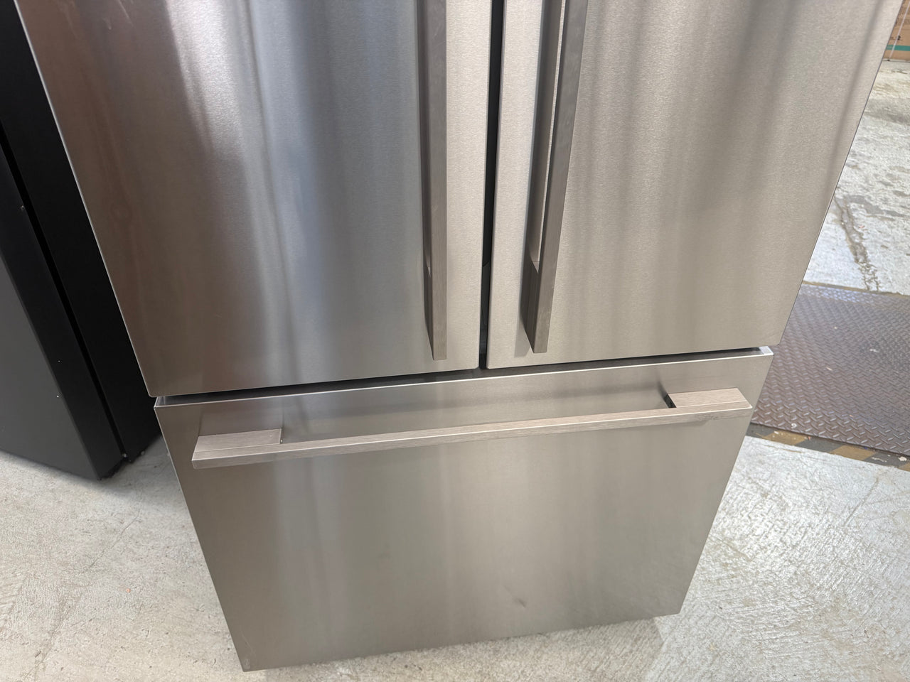 Factory second Fisher&Paykel 487L French Door Fridge Model:RF522ADX5