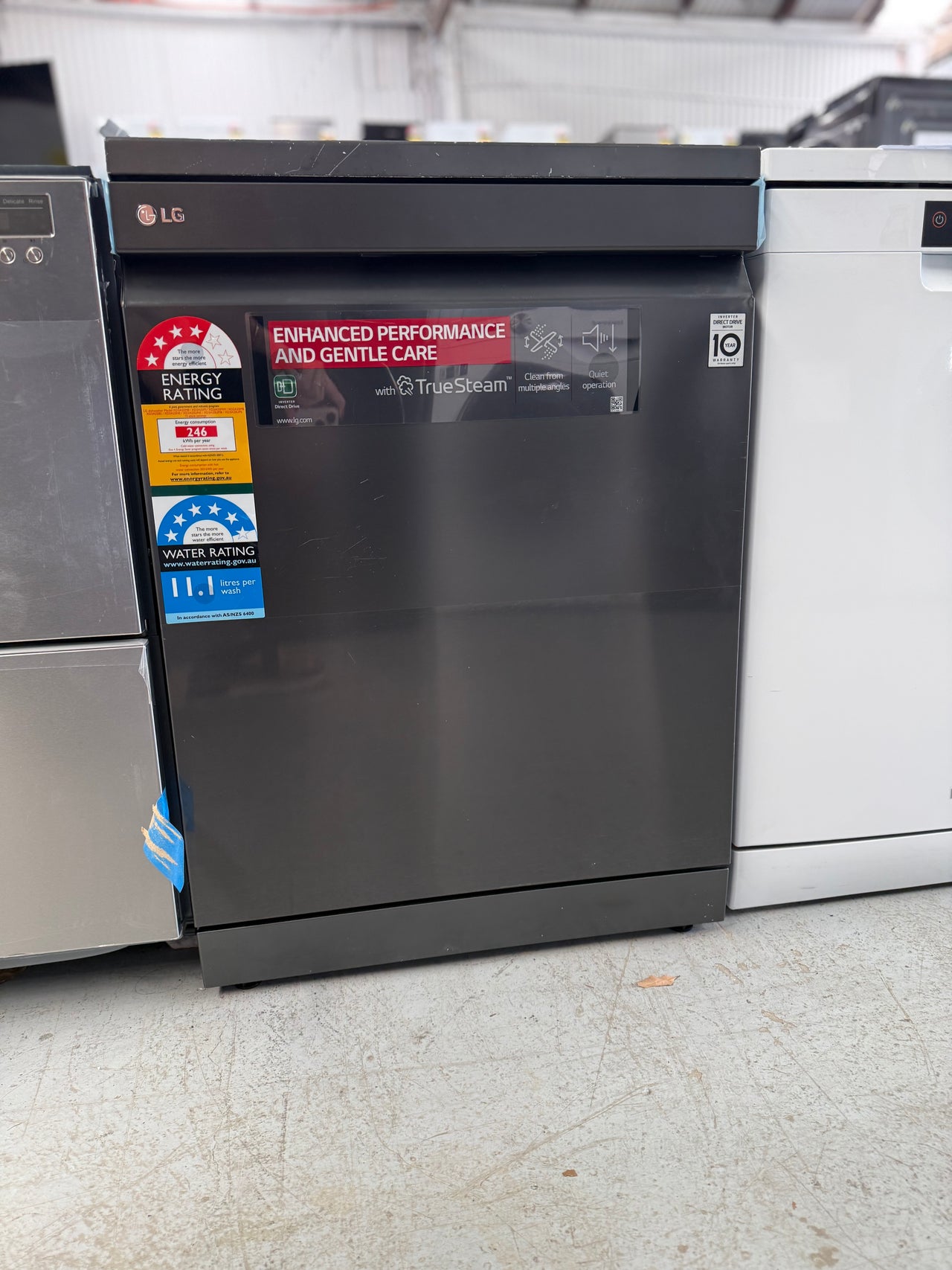 Transportation damaged LG XD3A25MB freestanding dishwasher