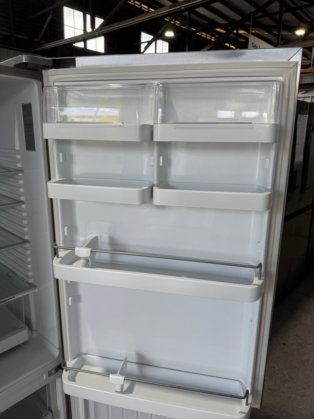 Second hand 442l Fisher &Paykel E442BRXFD4