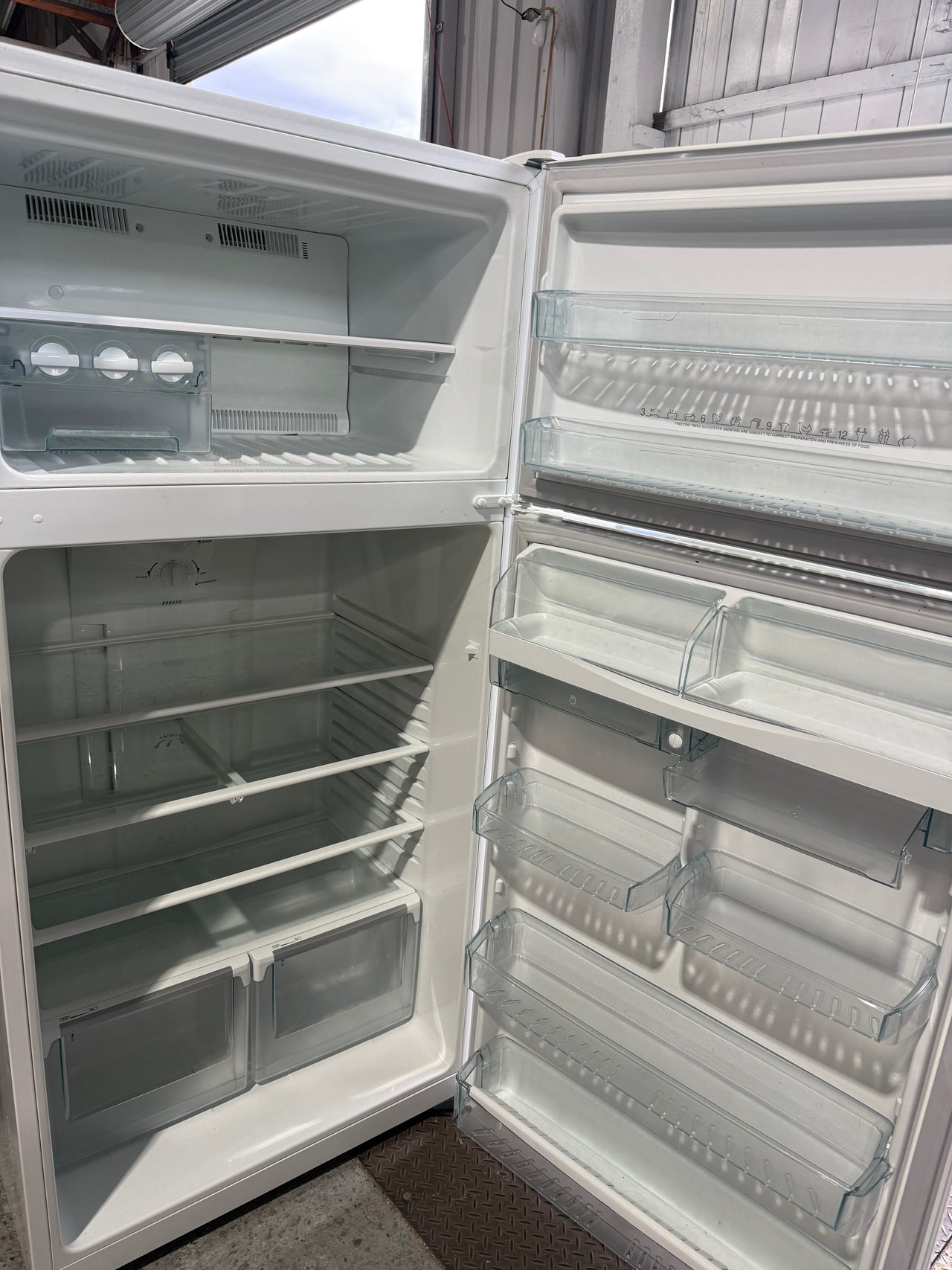 Second hand Westinghouse 520 L Top-Mount Refrigerator – White (Model WTM5200WBR) - Second Hand Appliances Geebung