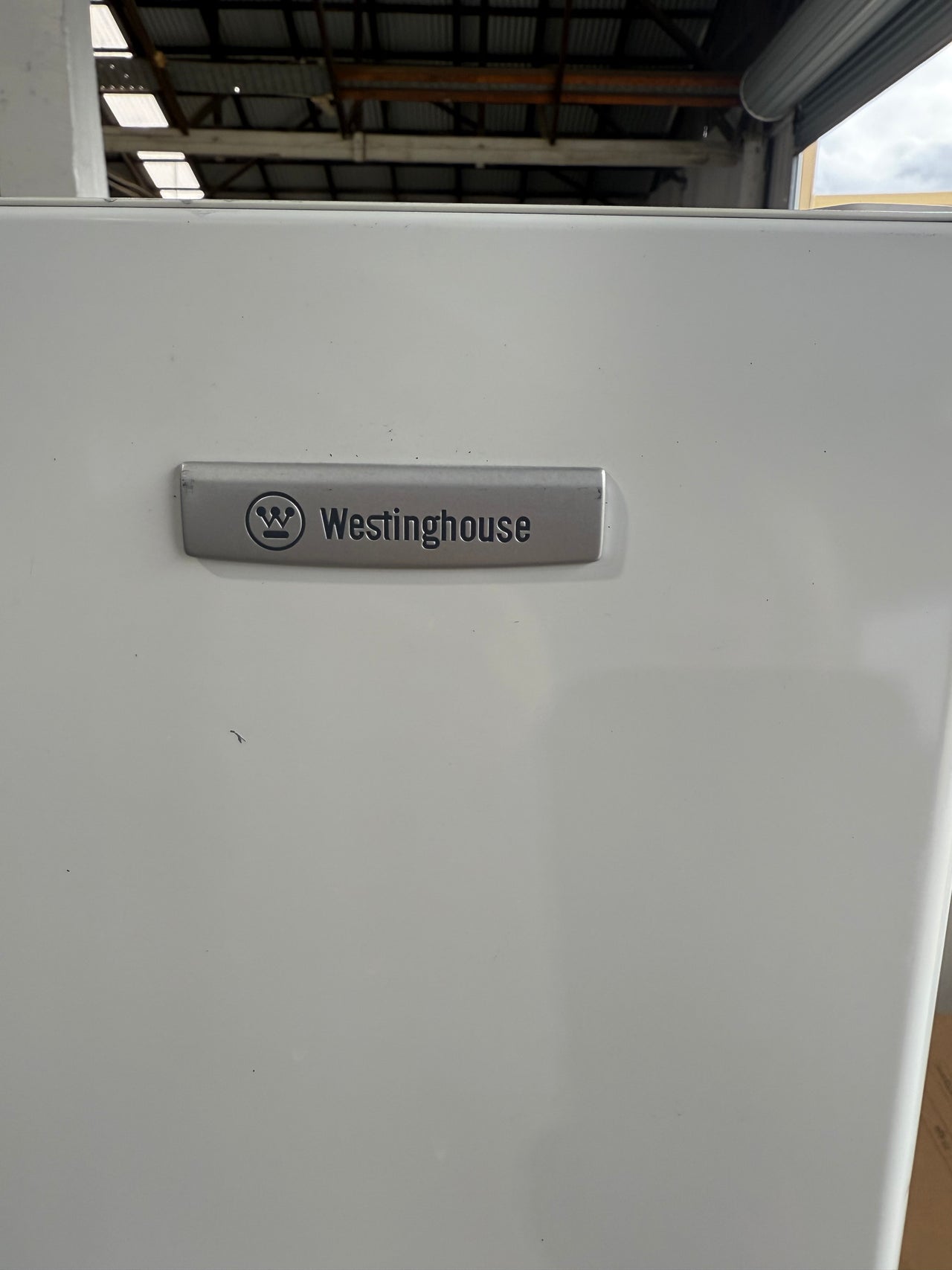 Second hand Westinghouse 520 L Top-Mount Refrigerator – White (Model WTM5200WBR) - Second Hand Appliances Geebung