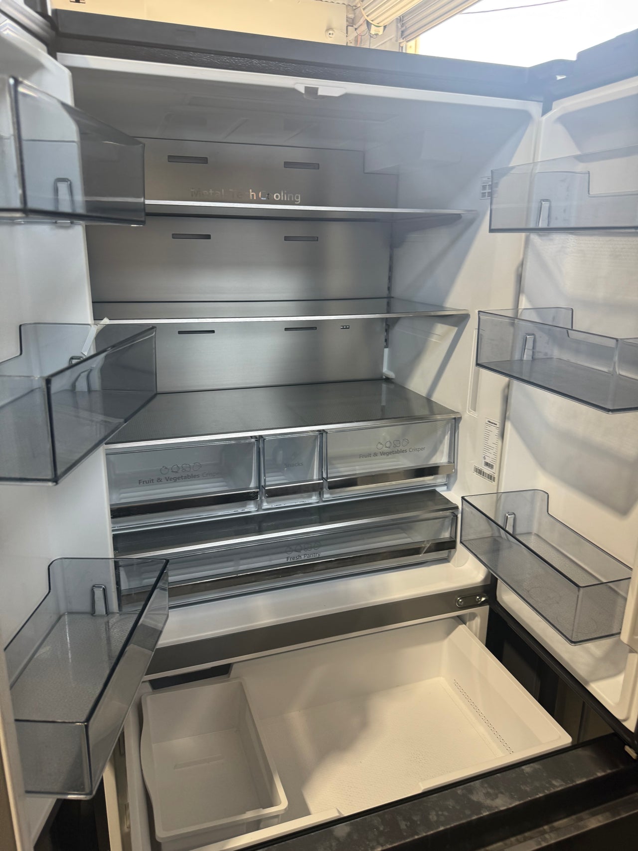 Factory Second Hisense 634L French Door Refrigerator – Black (HRFD634BW)