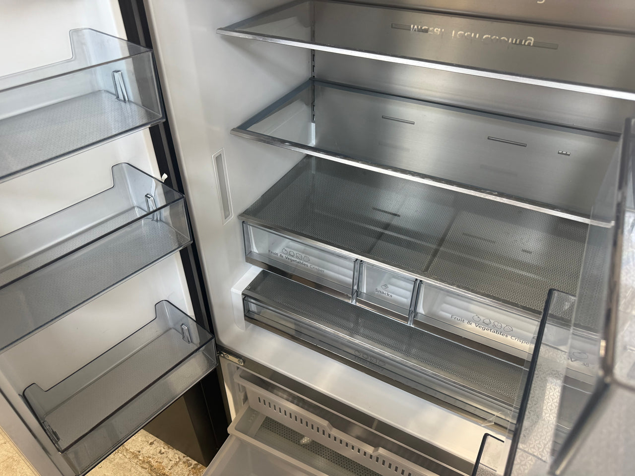 Factory Second Hisense 634L French Door Refrigerator – Black (HRFD634BW)