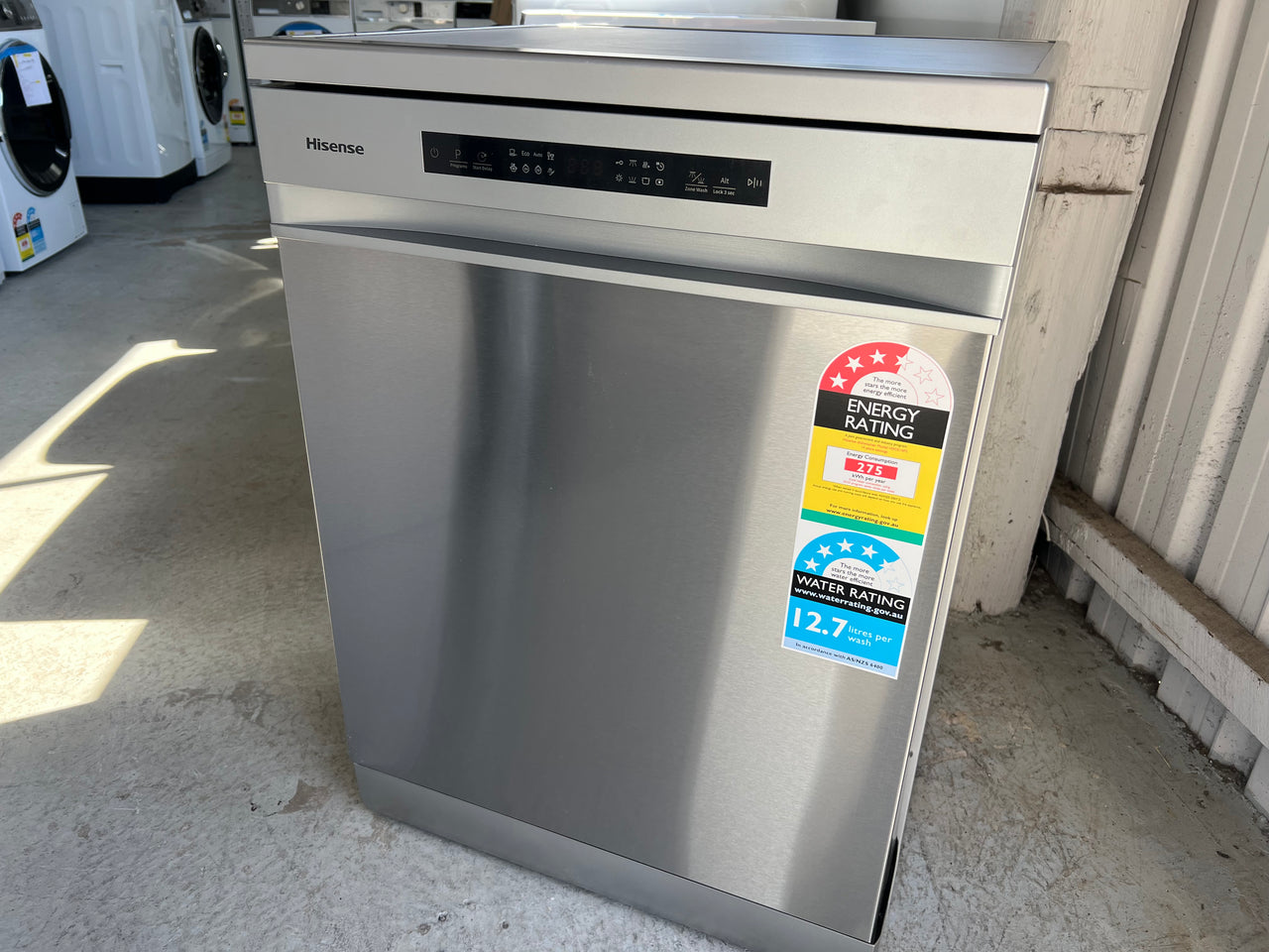 Factory second Hisense 60cm Freestanding Dishwasher Model: HSCE14FS - Second Hand Appliances Geebung