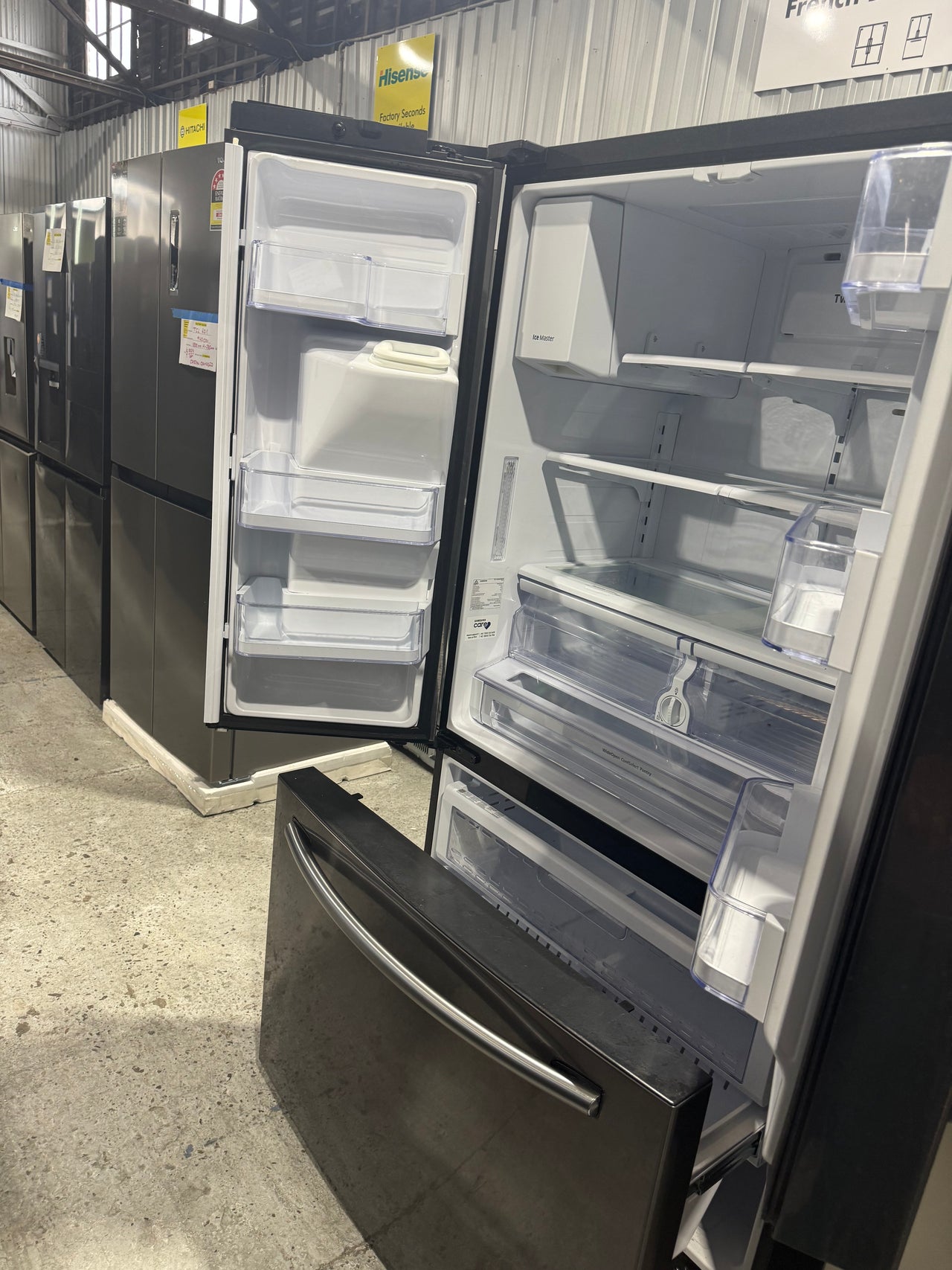 Second hand Samsung 665l French door SRF665CDBLS