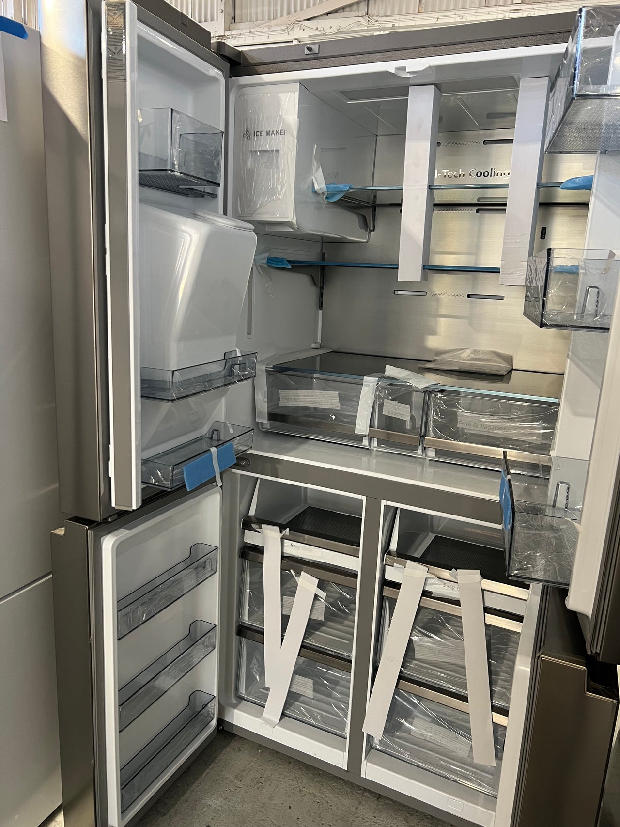 Transportation damaged Hisense 585L PureFlat Quad Door French Door Fridge with Ice & Water Dispenser - Stainless Steel Model: HRCD585SW - Second Hand Appliances Geebung