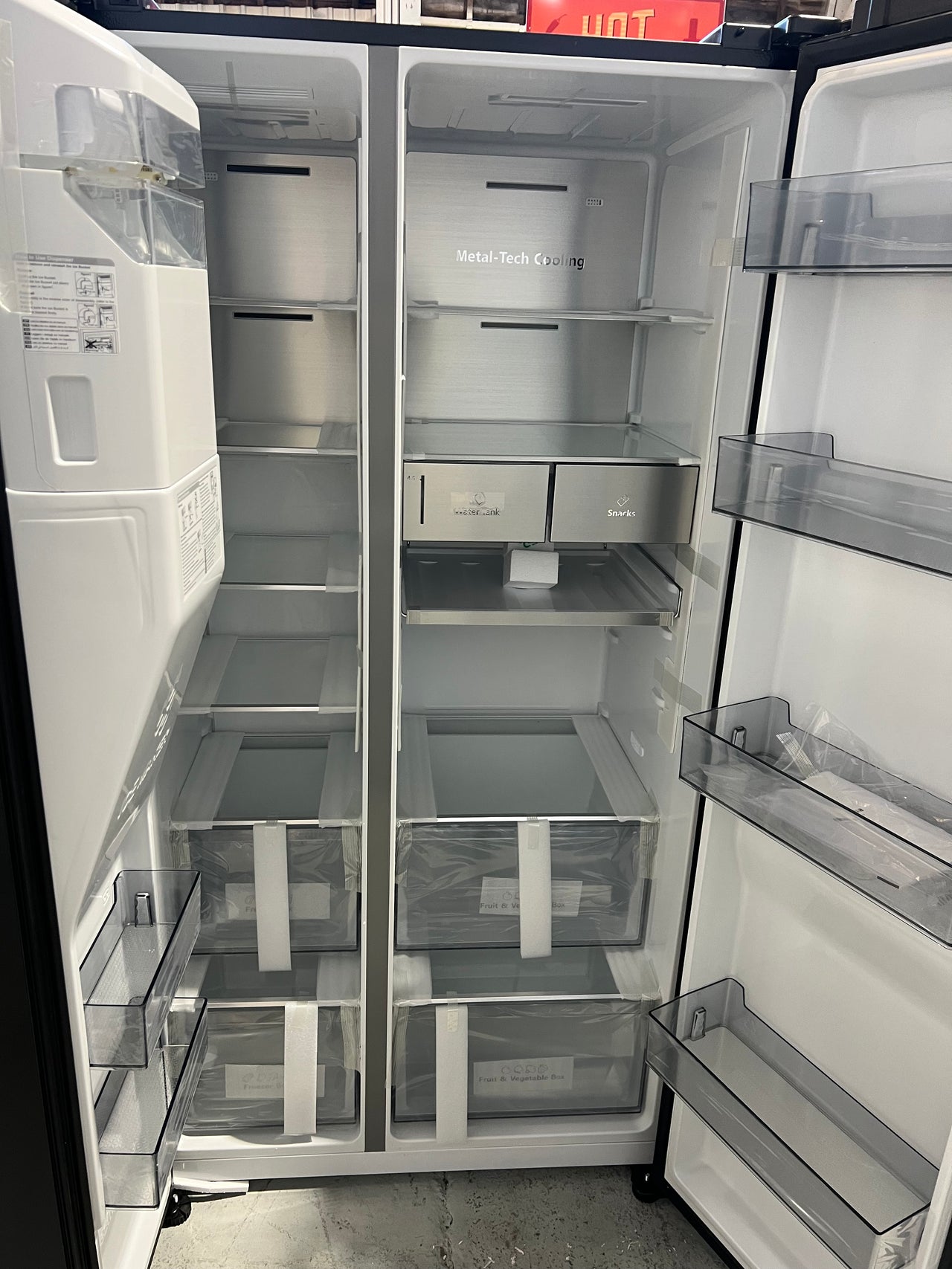 Transportation damaged Hisense 632L Side By Side Refrigerator with non-plumbed water and ice dispenser  HRSBS632BW - Second Hand Appliances Geebung