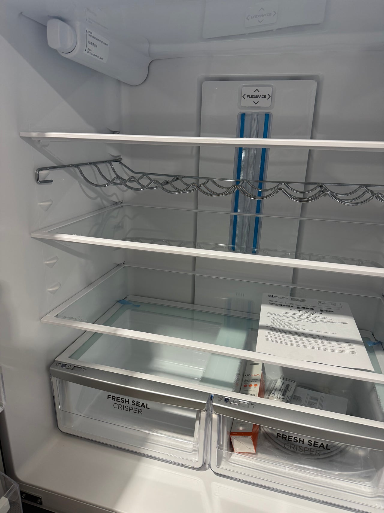 Factory second Westinghouse 605L Side by Side Fridge – Stainless Steel WHE6060SB