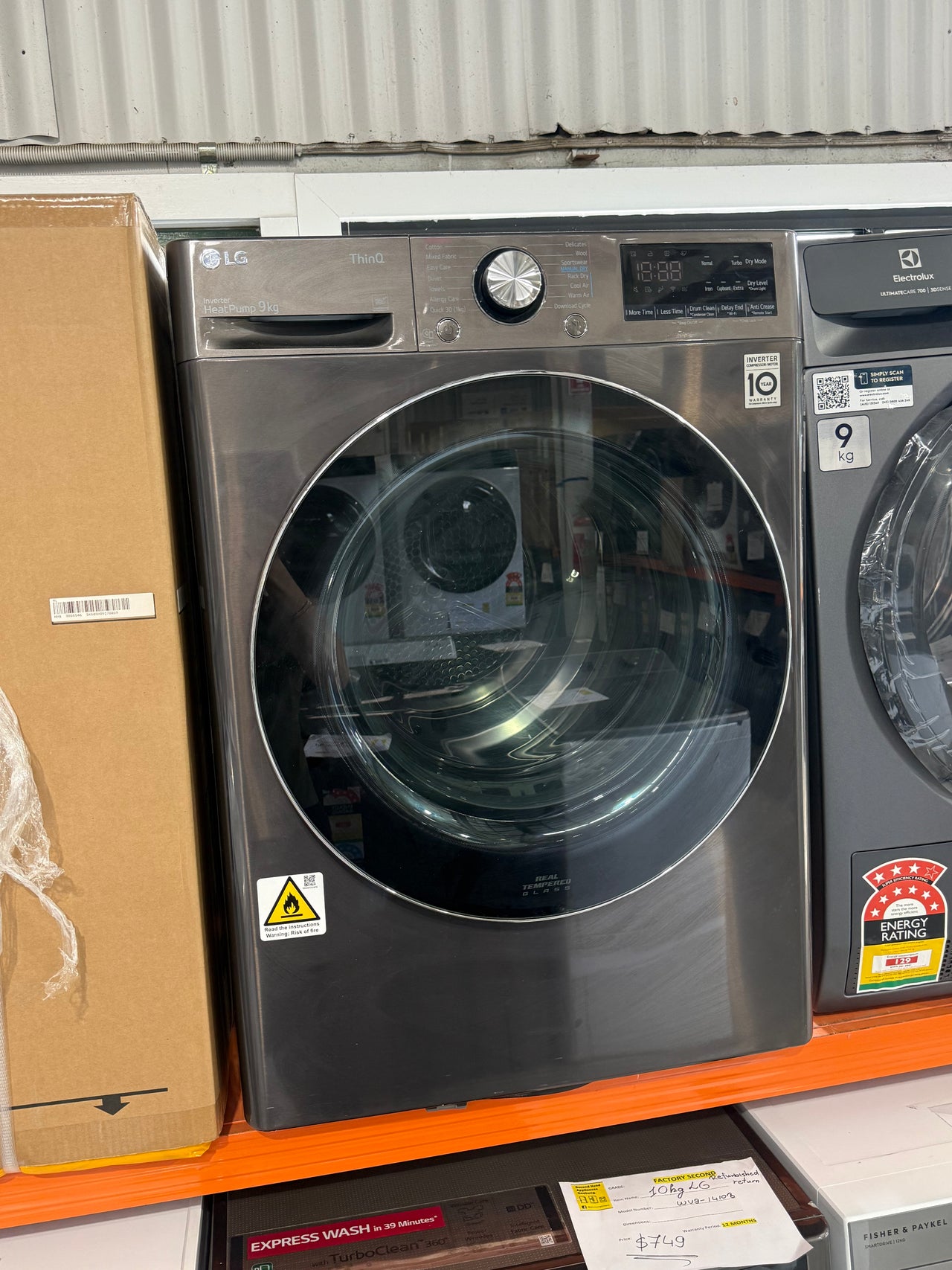 Factory second LG 9kg Heat Pump Dryer – Black Steel  DVH9-09B