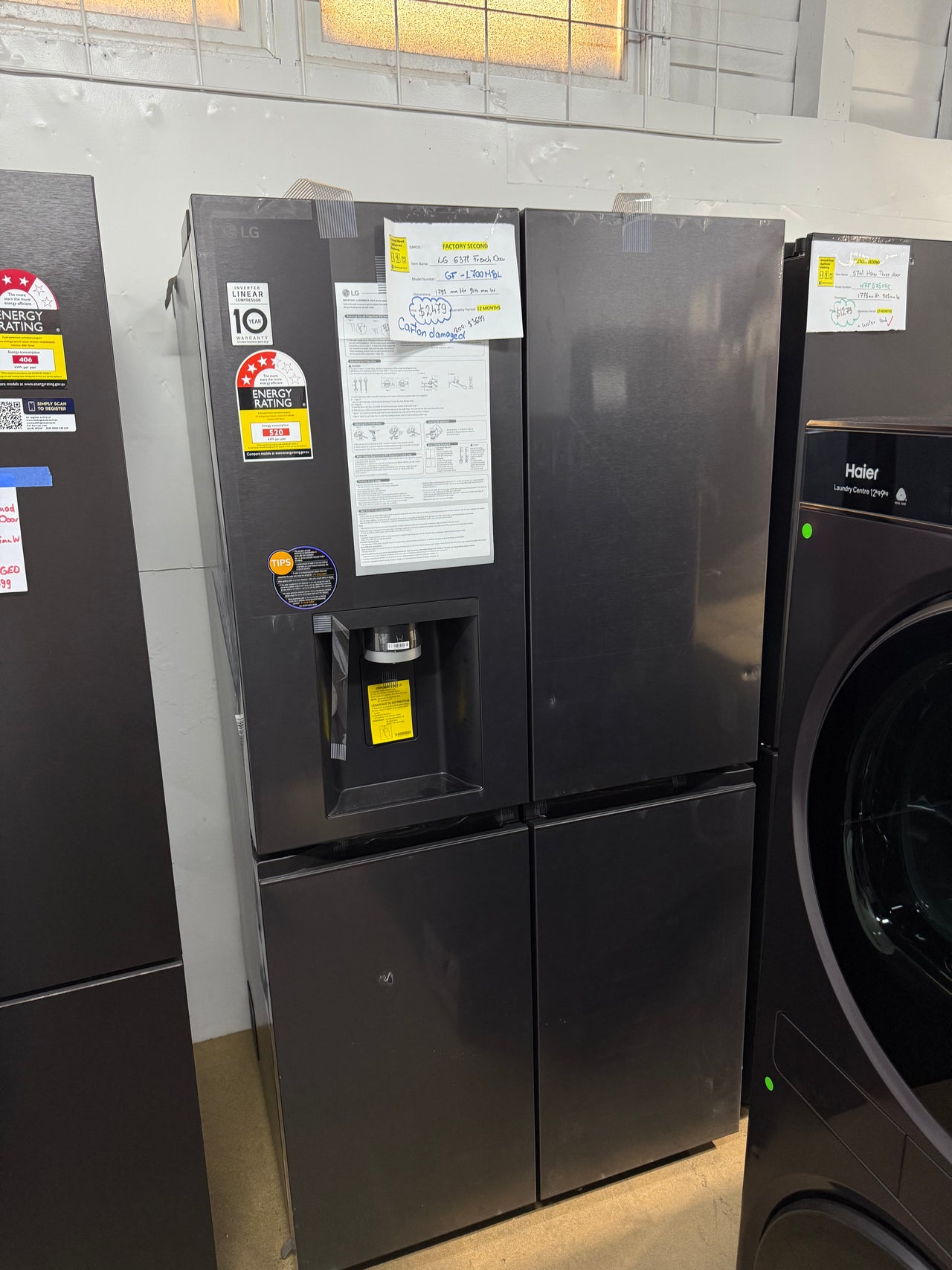 Transportation damaged LG 637L French Door Refrigerator GF-L700MBL