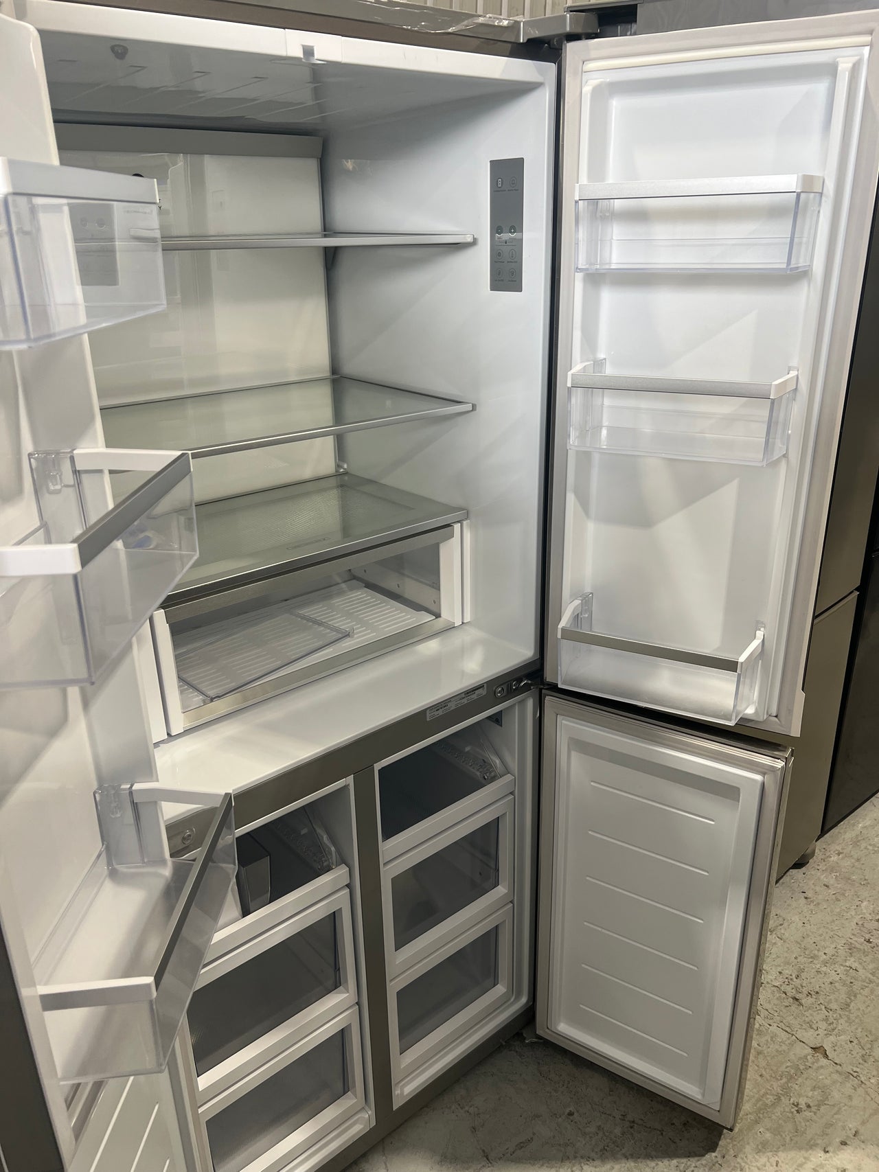 Factory second Fisher&Paykel 498L Quad Door Refrigerator Freezer with Ice and Water Stainless Steel Model: RF500QNUX1 - Second Hand Appliances Geebung