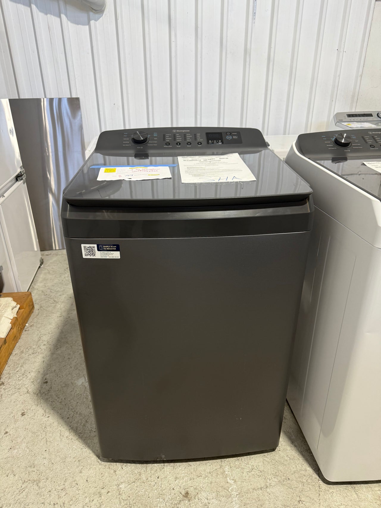 Factory second Westinghouse WWT9084C7SA – 9 kg EasyCare Top Load Washing Machine