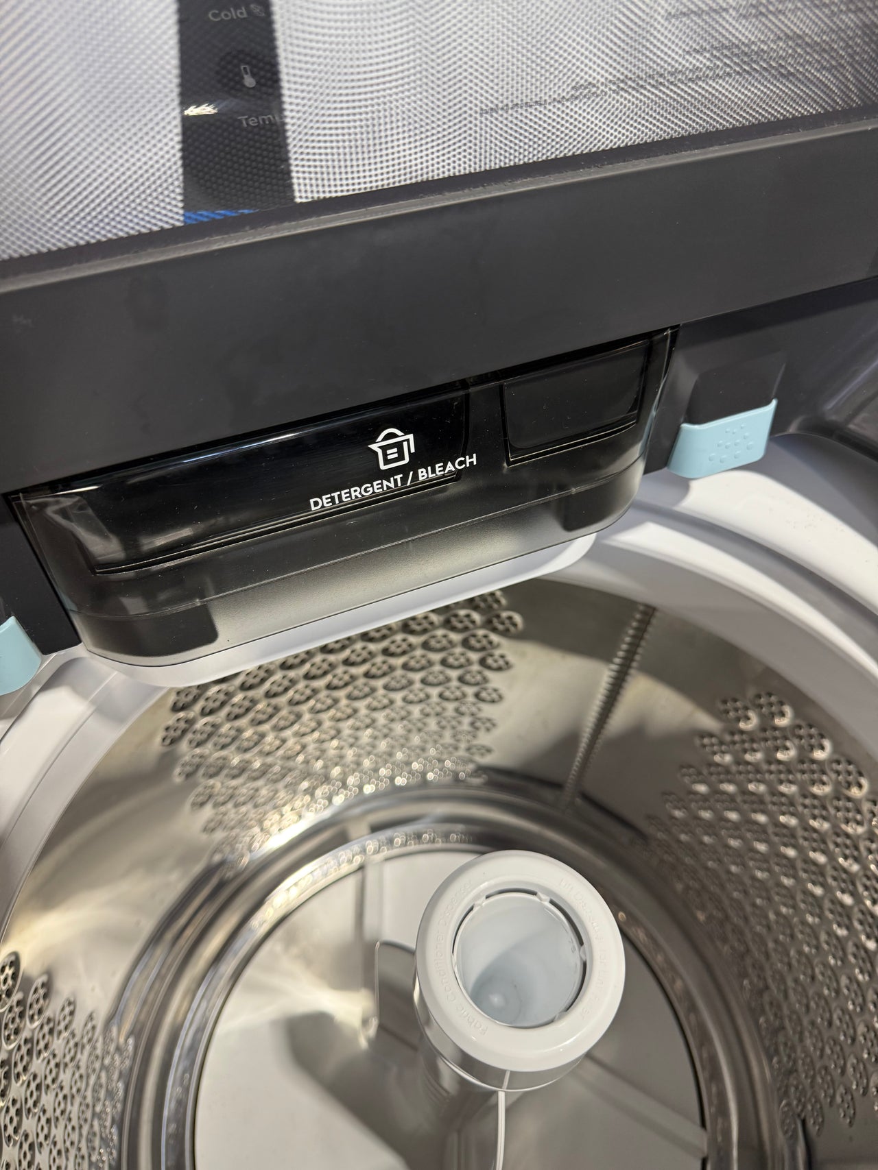 Factory second Westinghouse WWT9084C7SA – 9 kg EasyCare Top Load Washing Machine