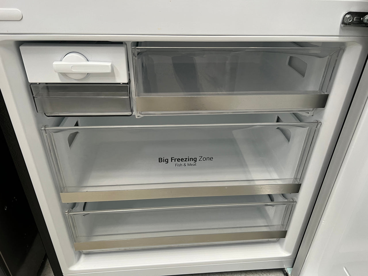 Factory second LG 420L Bottom Mount Frost Free Fridge GB-W455MBL ...