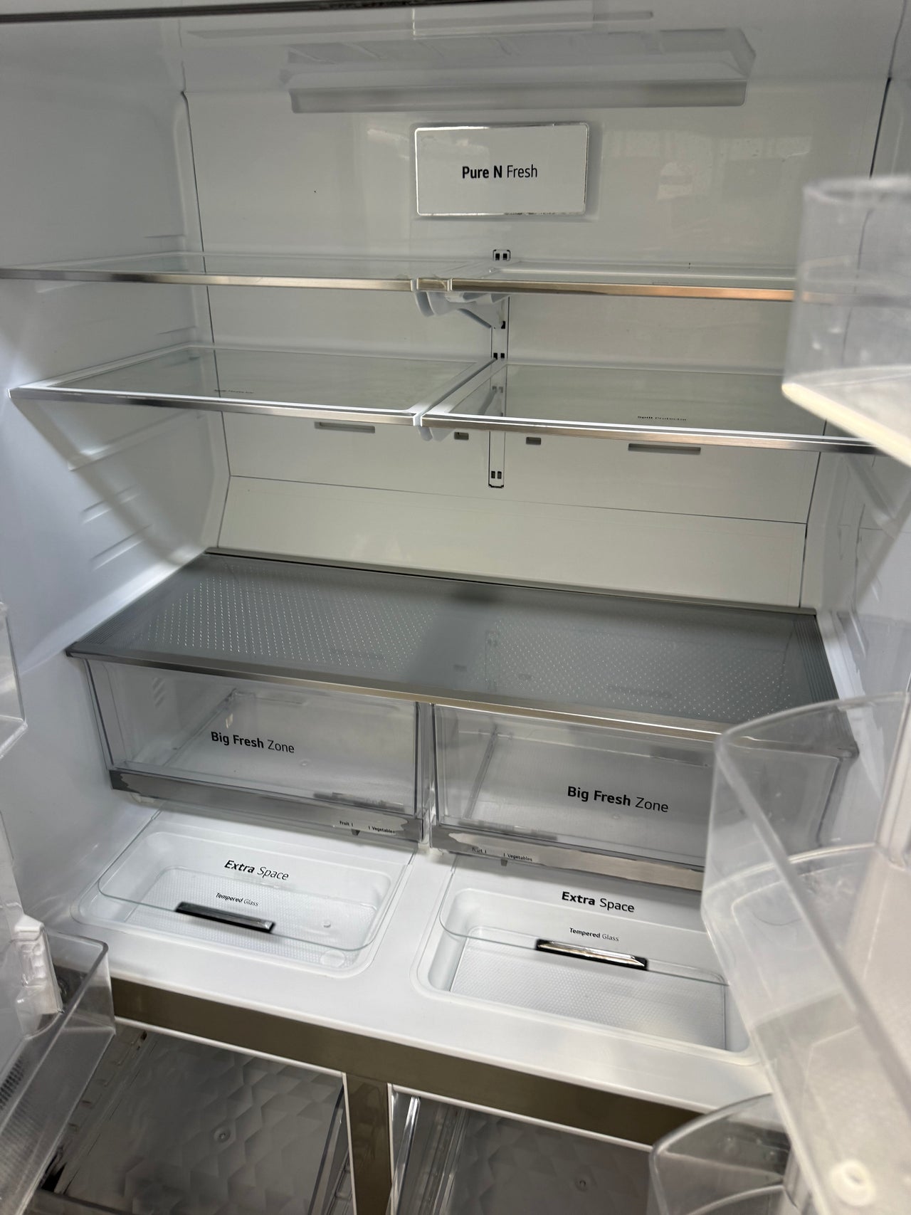 Second hand LG GF-L706MBL – 637 L French Door Refrigerator in Matte Black
