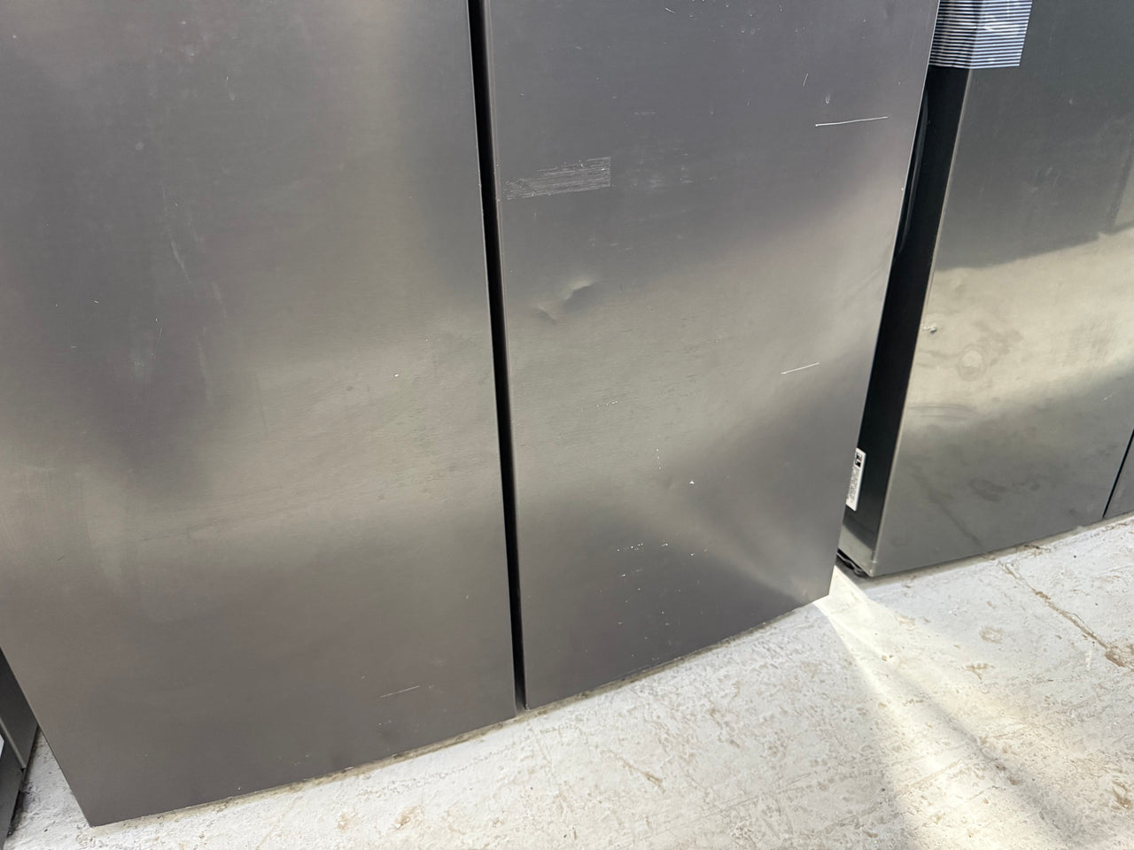 Second hand LG GF-L706MBL – 637 L French Door Refrigerator in Matte Black