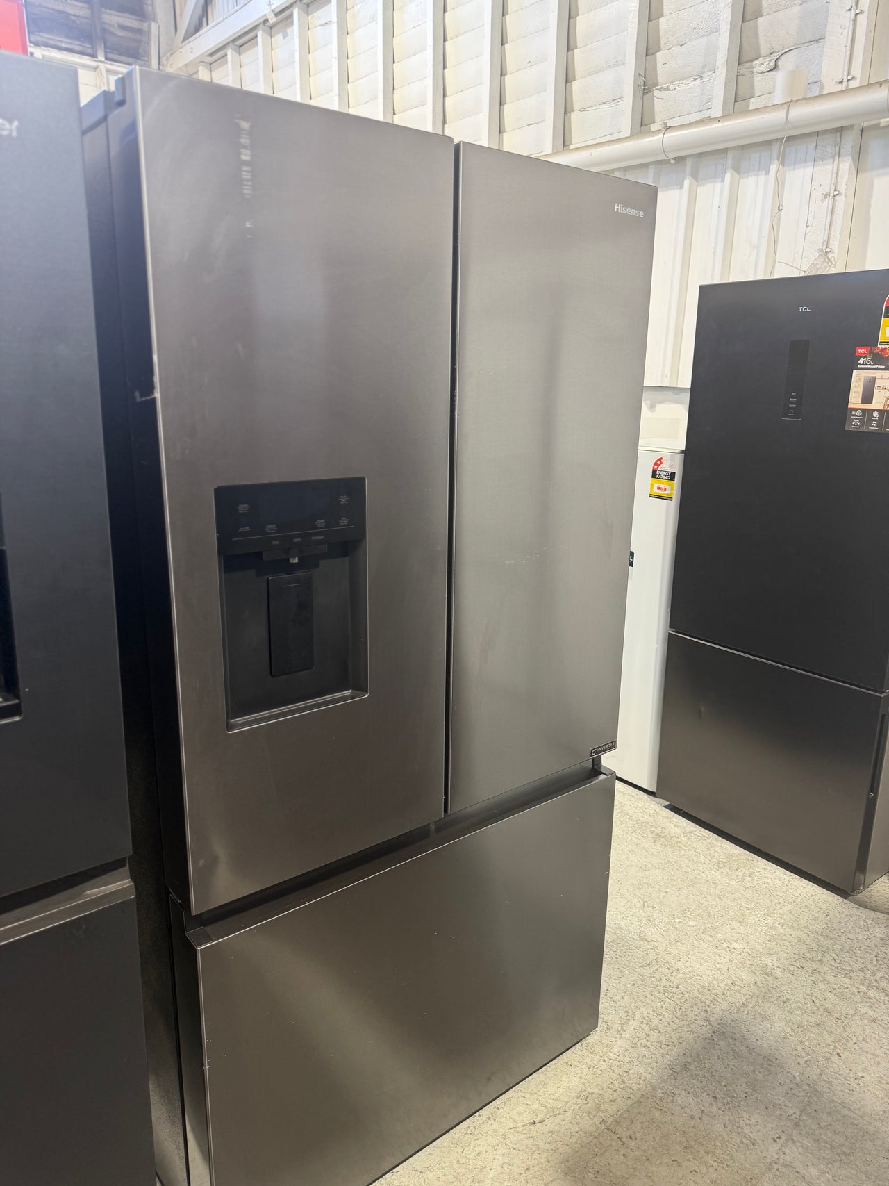 Factory Second Hisense 634L French Door Refrigerator – Black (HRFD634BW)