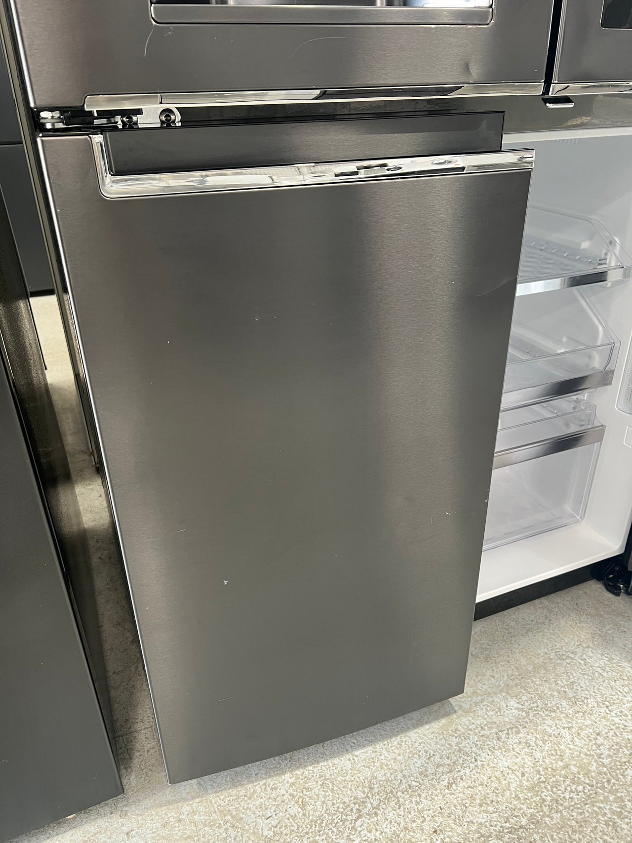 Factory second LG 708L InstaView Door-in-Door French Door Fridge – Matte Black GF-V708MBSL - Second Hand Appliances Geebung