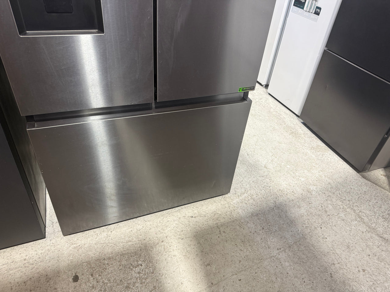 Factory Second Hisense 634L French Door Refrigerator – Black (HRFD634BW)