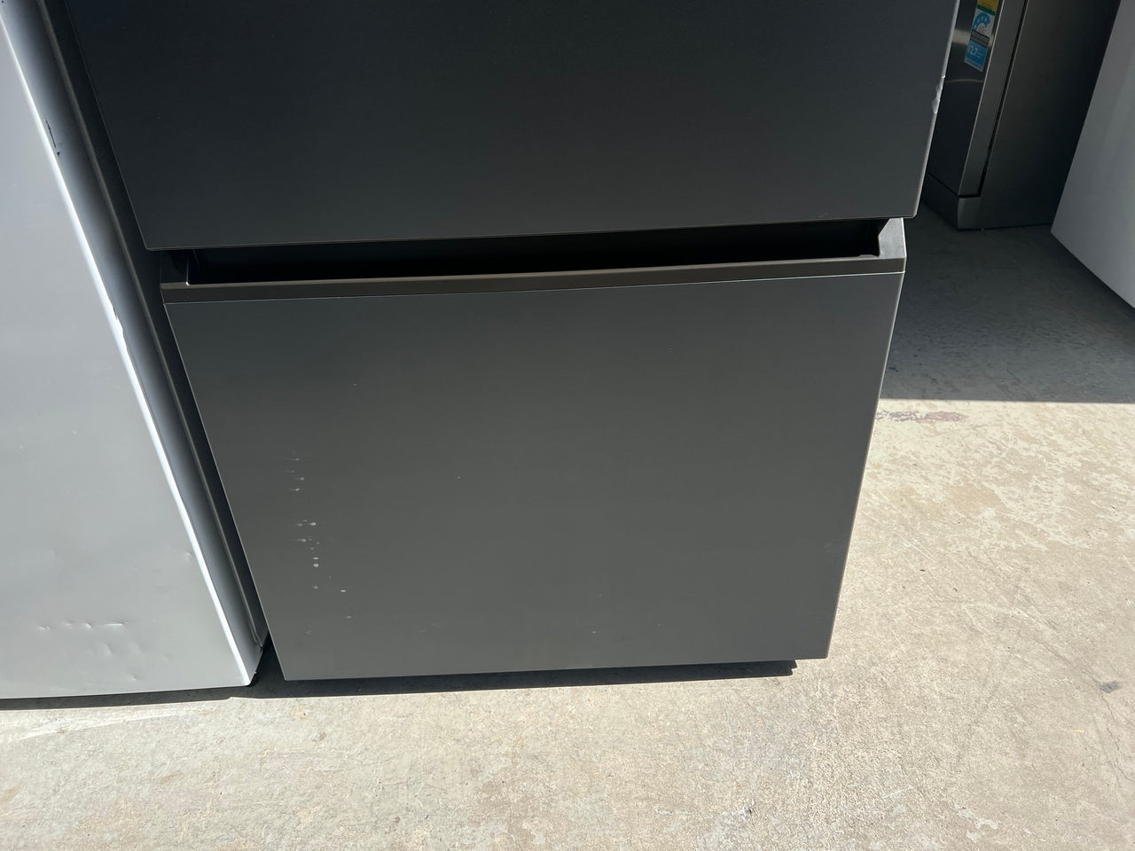 Hisense 578L Side by Side Refrigerator HRSBS578BW - Second Hand Appliances Geebung