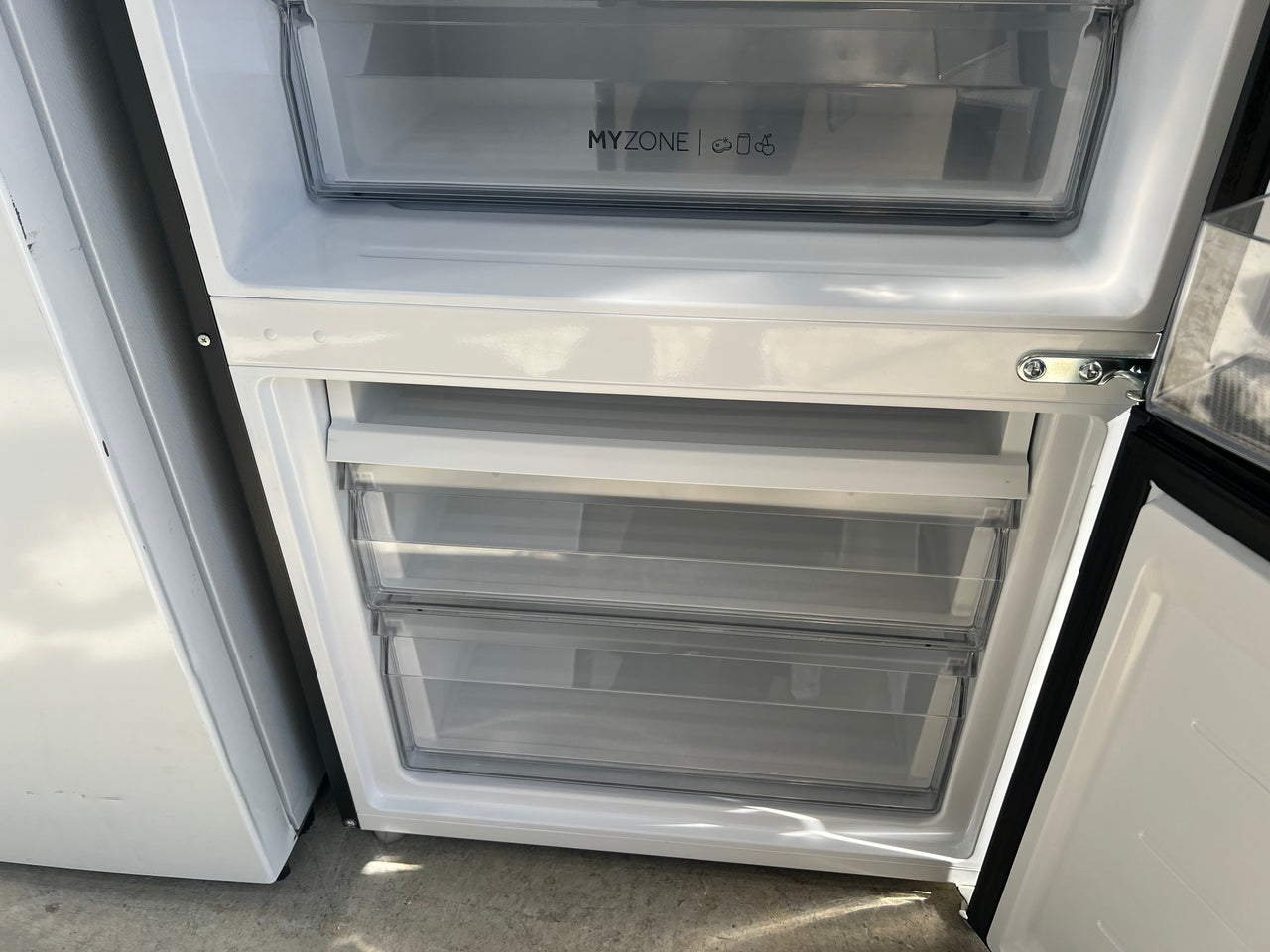 Hisense 578L Side by Side Refrigerator HRSBS578BW - Second Hand Appliances Geebung