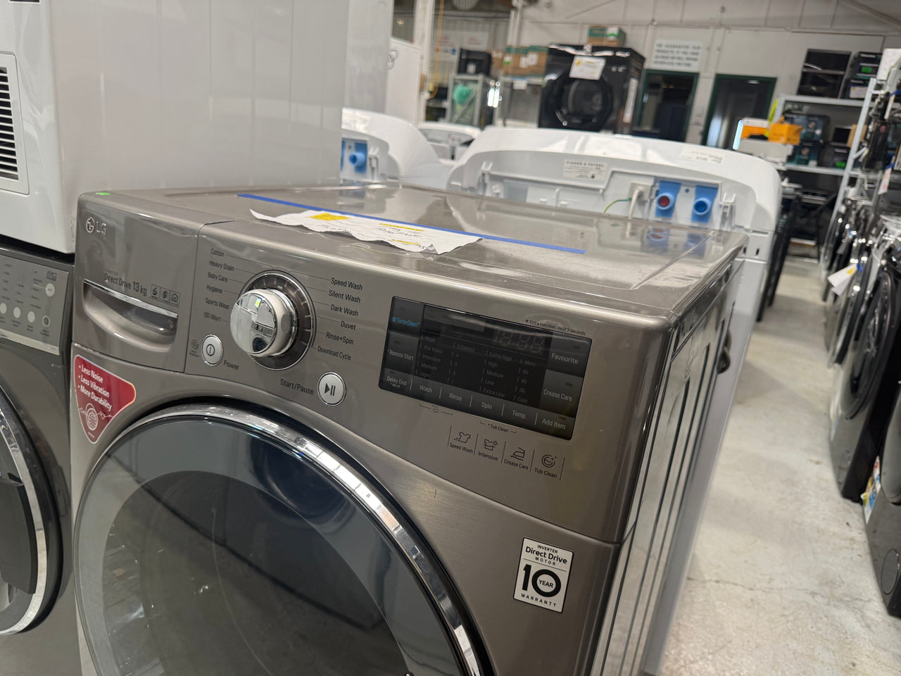 Second hand LG 13 kg Front Load Washing Machine with Turbo Clean®   Model: WD1013NDE