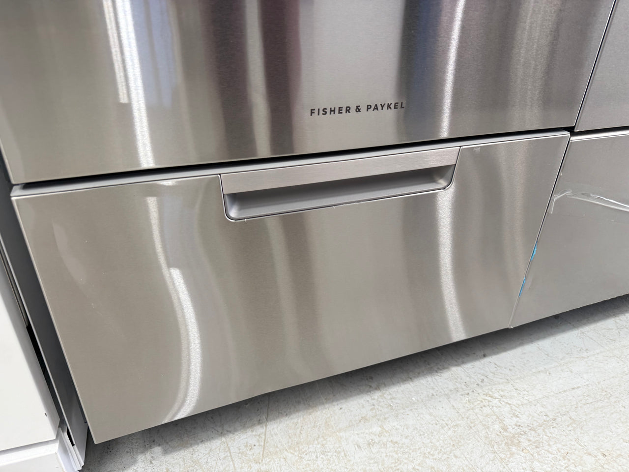 Factory second Fisher & Paykel DD60DAX9 Series 7 Contemporary Double DishDrawer™ Dishwasher