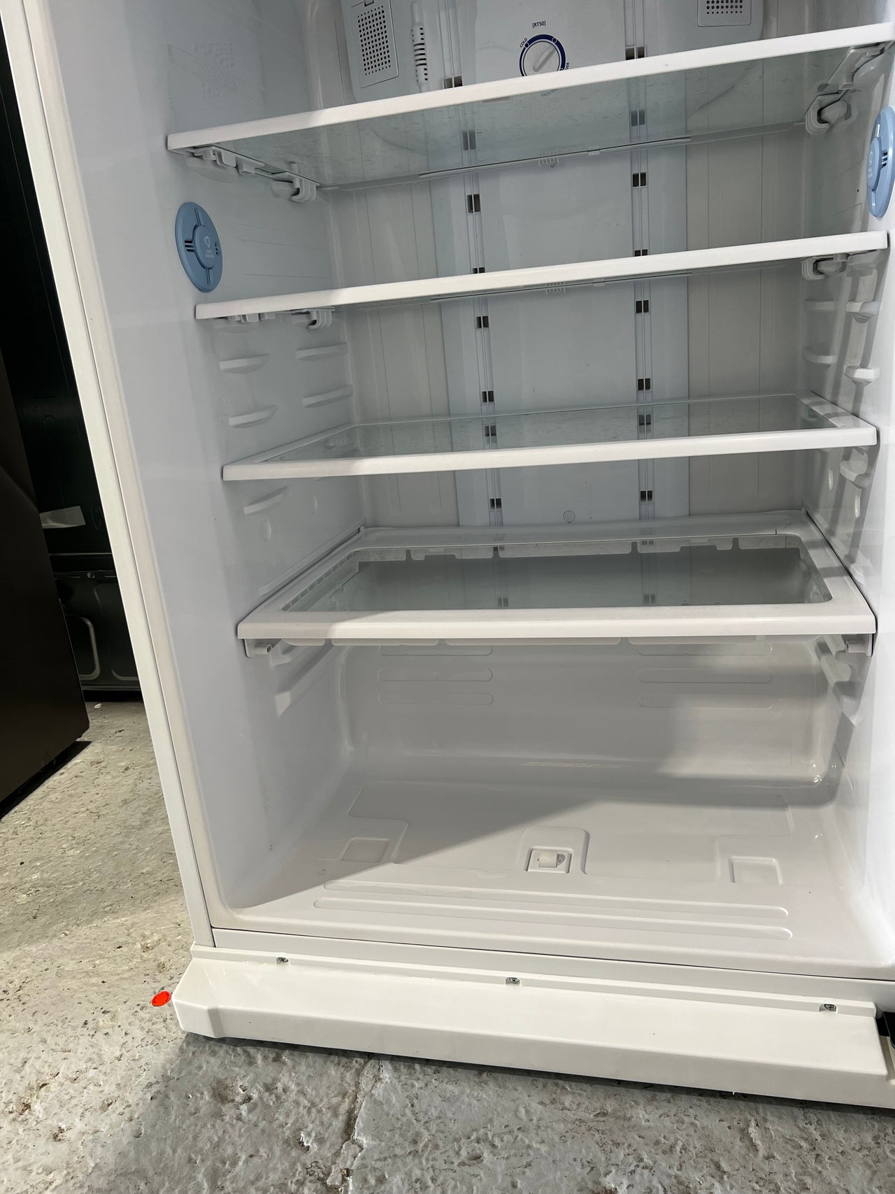 Second hand 431L Samsung Fridge SR430MW - Second Hand Appliances Geebung