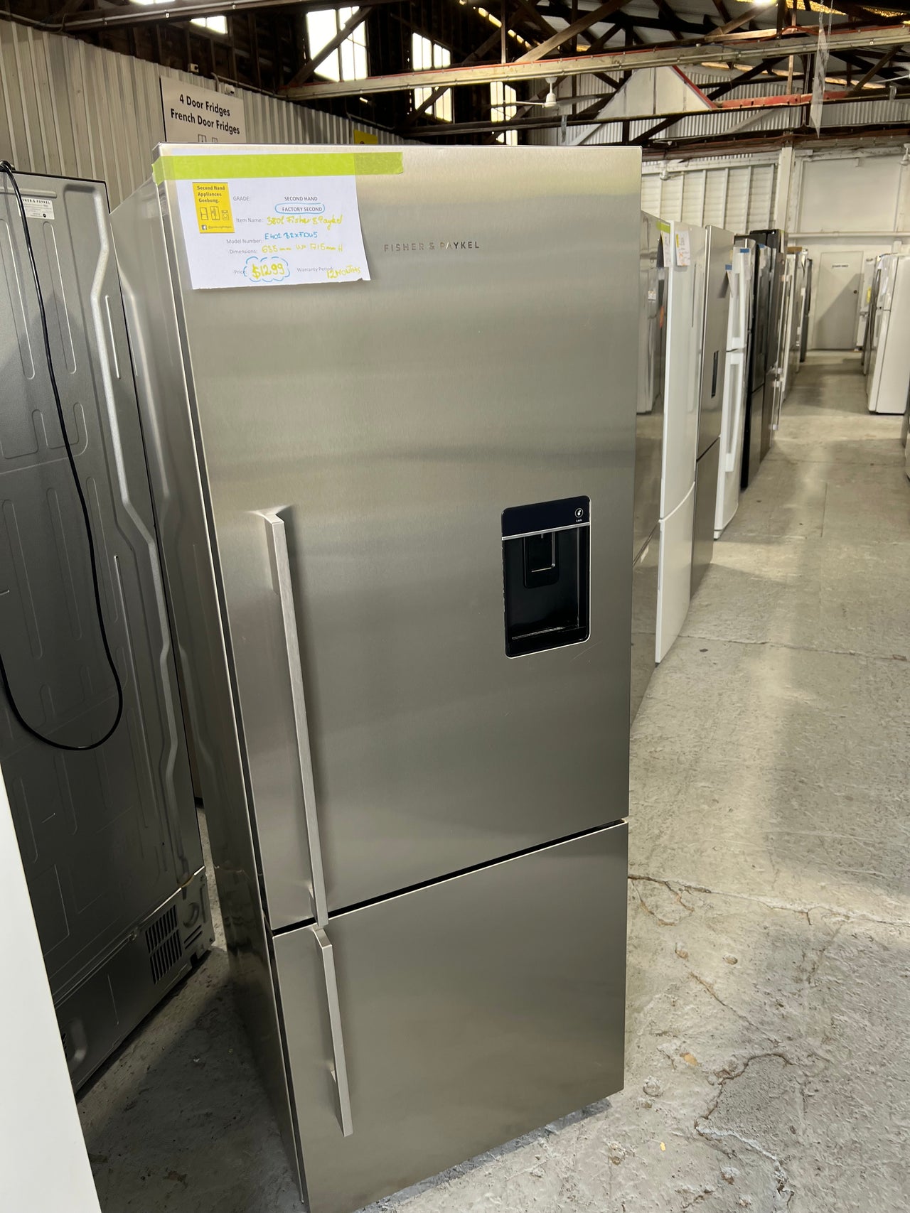 Factory second 380l Fisher&Paykel with ice and water dispenser E402BRXFDU5 - Second Hand Appliances Geebung