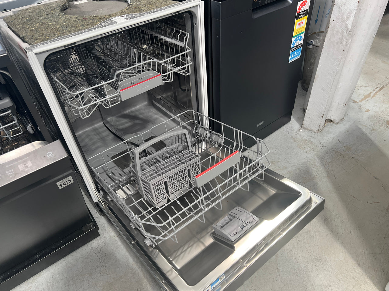 Transportation damaged Bosch Serie 4 Semi Integrated Dishwasher SMI4HTS01A - Second Hand Appliances Geebung