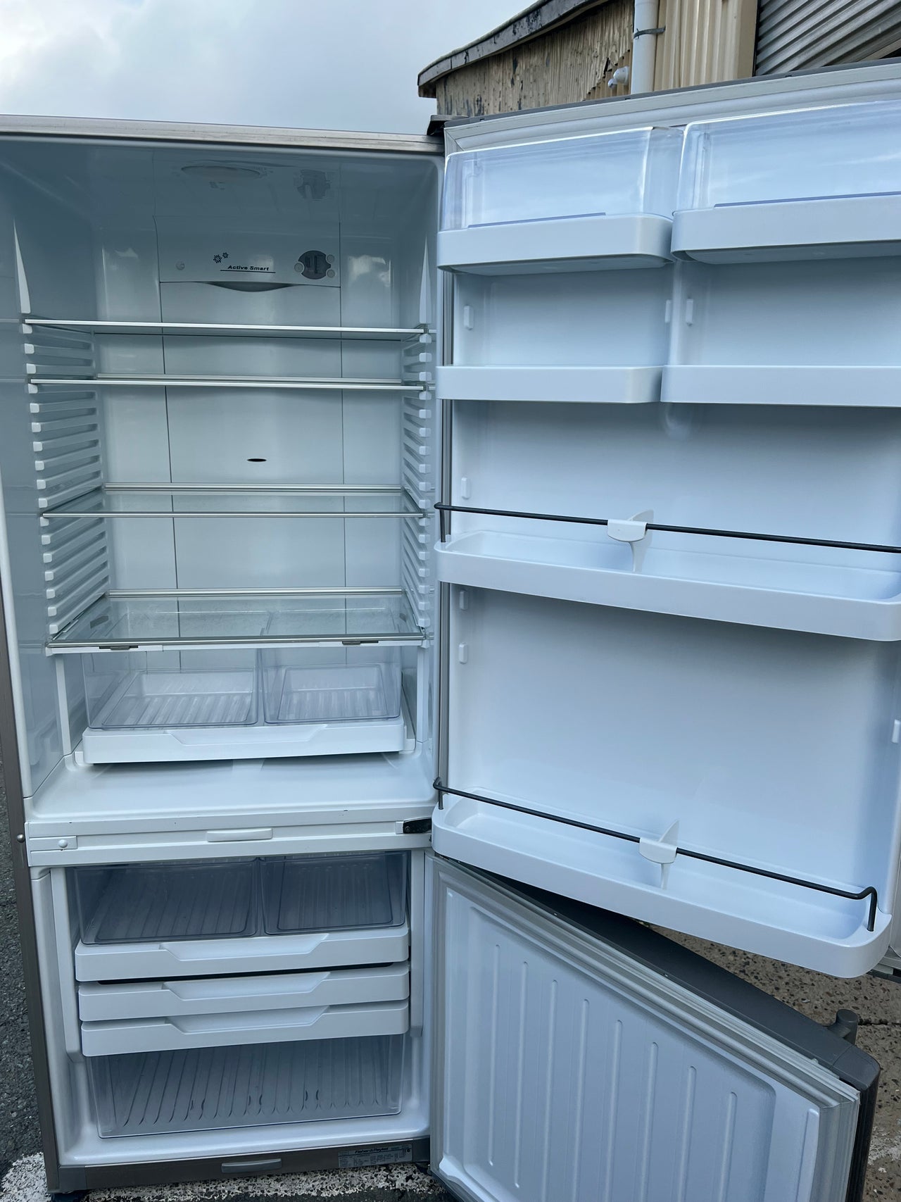 Second hand Fisher & Paykel E442B 442L Bottom Mount Fridge - Second Hand Appliances Geebung