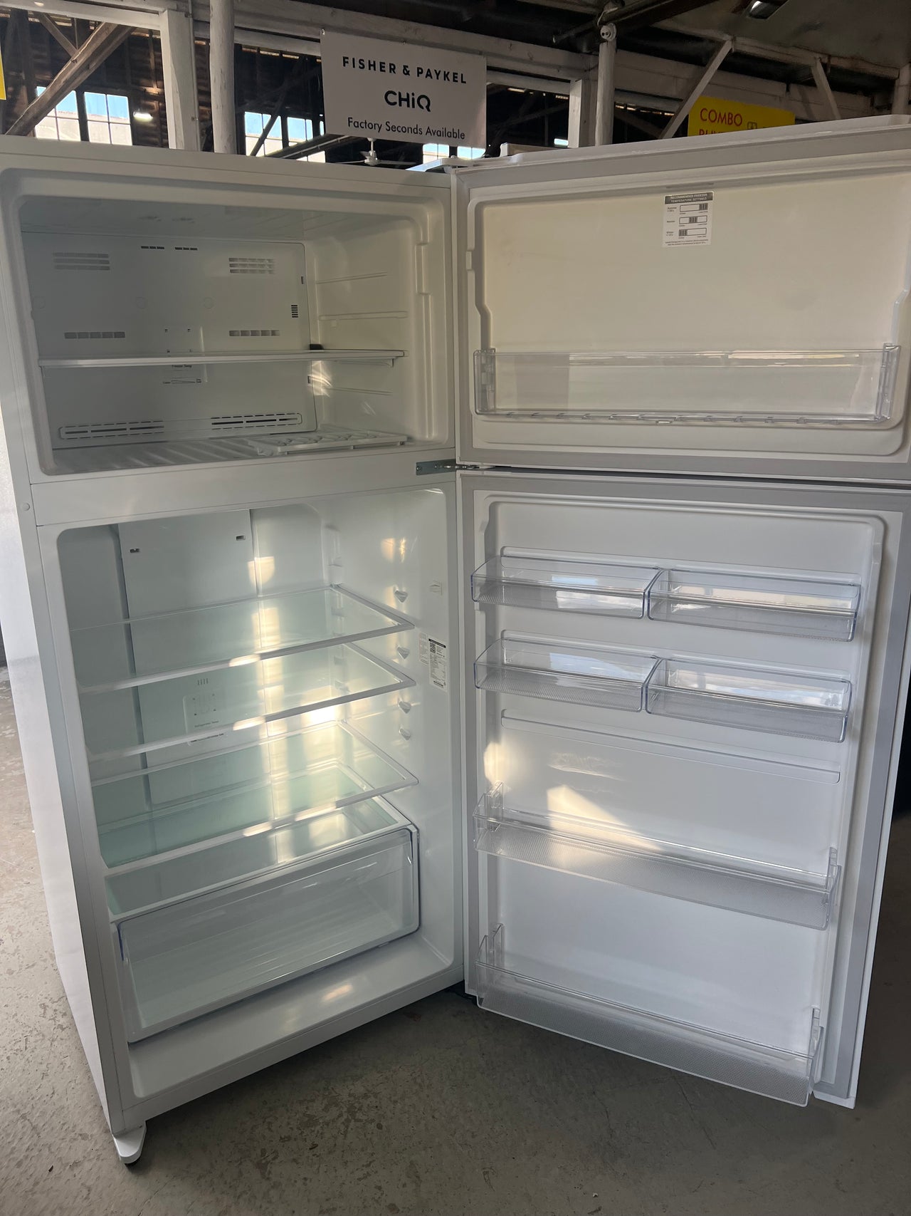 Transportation damaged Kelvinator 503L Top Mount Frost Free Fridge White Model: KTM5402WC - Second Hand Appliances Geebung