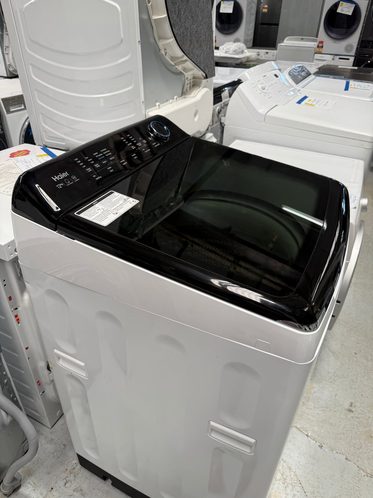 Factory second Haier HWT12AD1 12kg top load washing machine